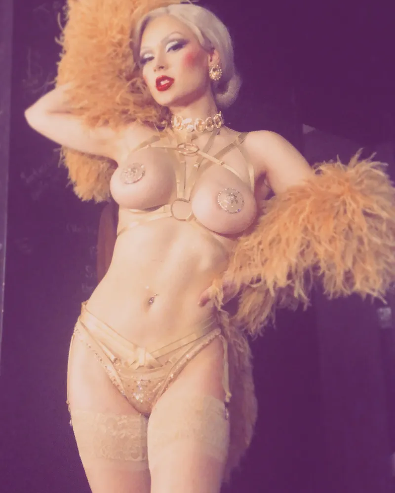 Thumbnail Channeling a timeless vibe by ChereNoble