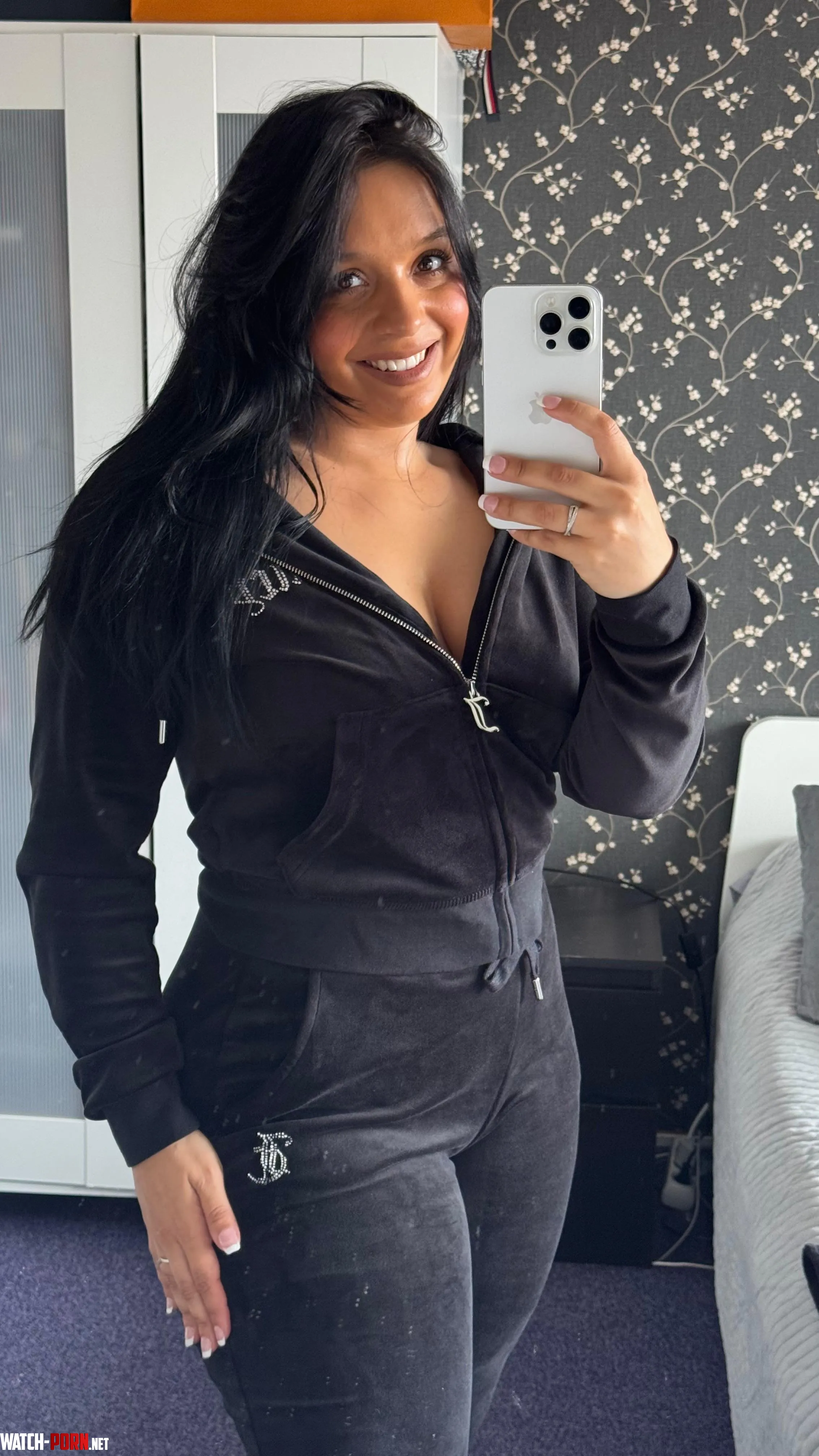 Feeling cute and sensual today, I would like to play for a while by Galadriel69_