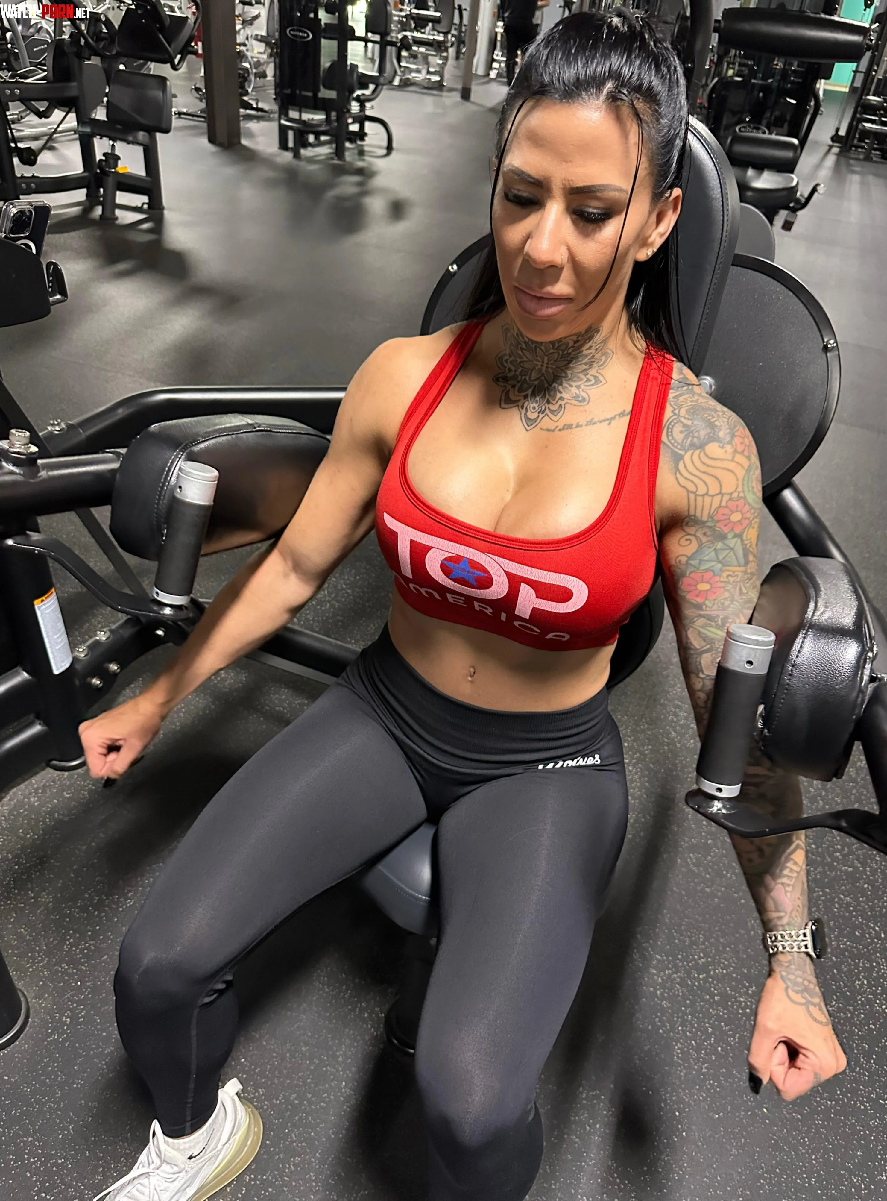 making these muscles pop by gymgirlfriend