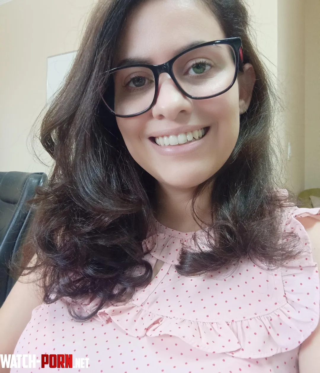 A smart secretary, but... by Isiscristine