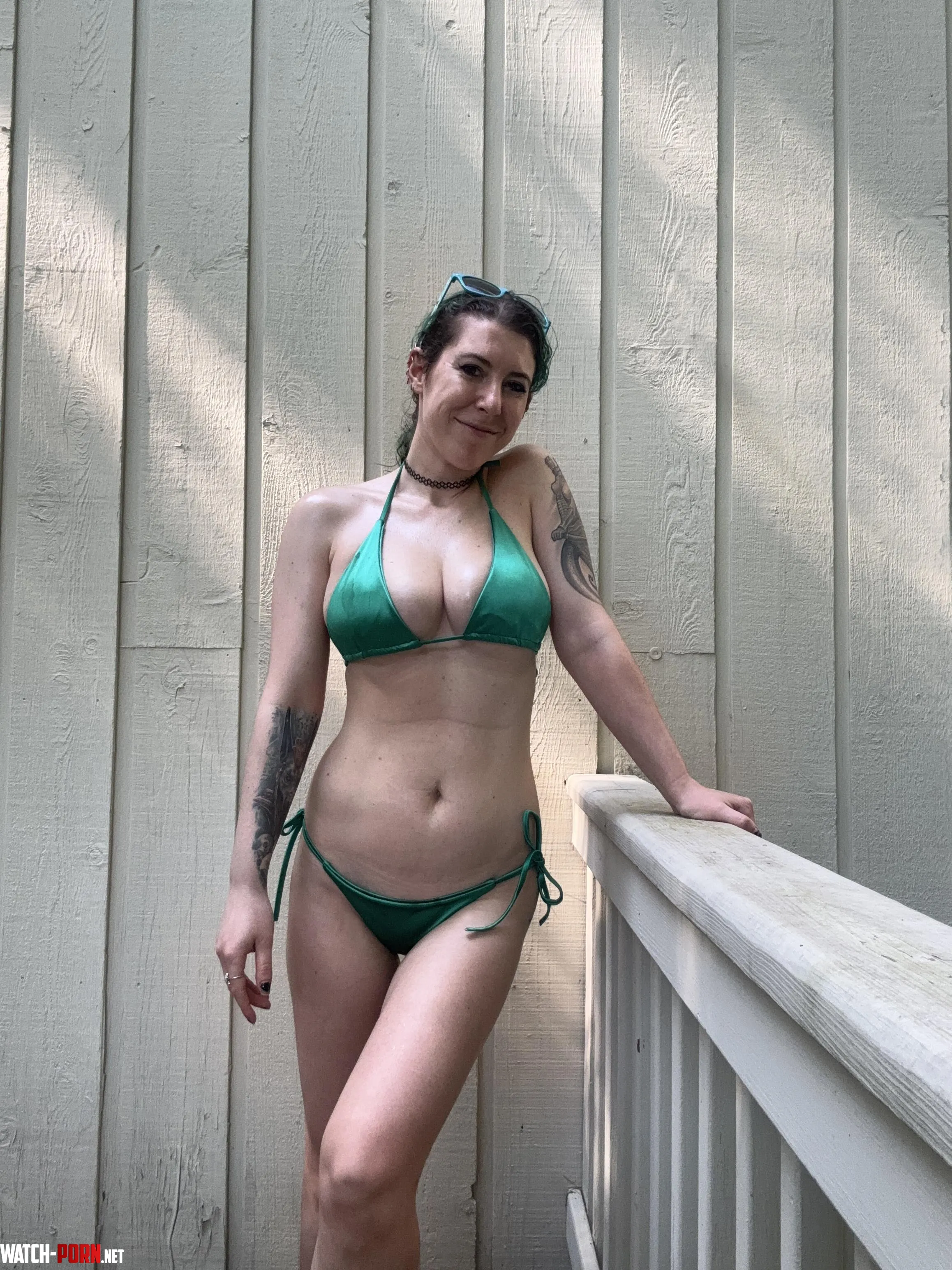 Shiny green baby by sirenskiss3