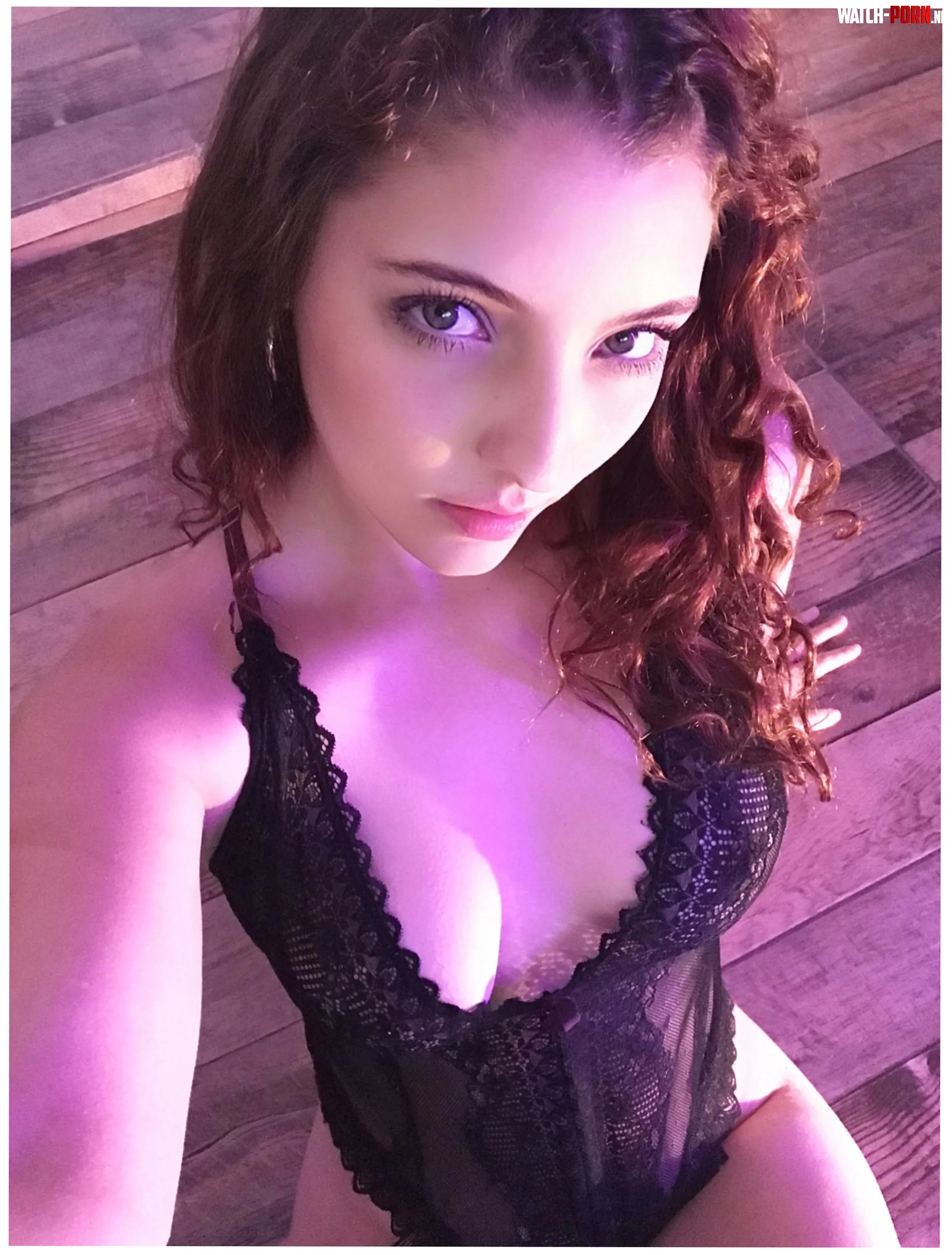 I may be tiny but take up your entire screen [18F] by InnocentLustx