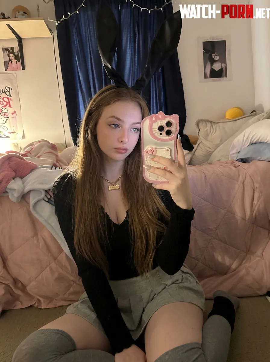 Would you like to have this bunny girl in your home? by _xCherryWaves