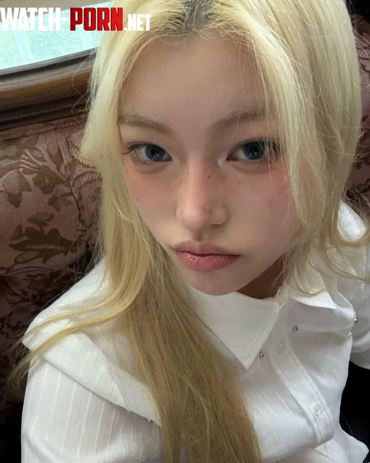 is my Asian face made for ur cum? :3 by DreamyReignxx