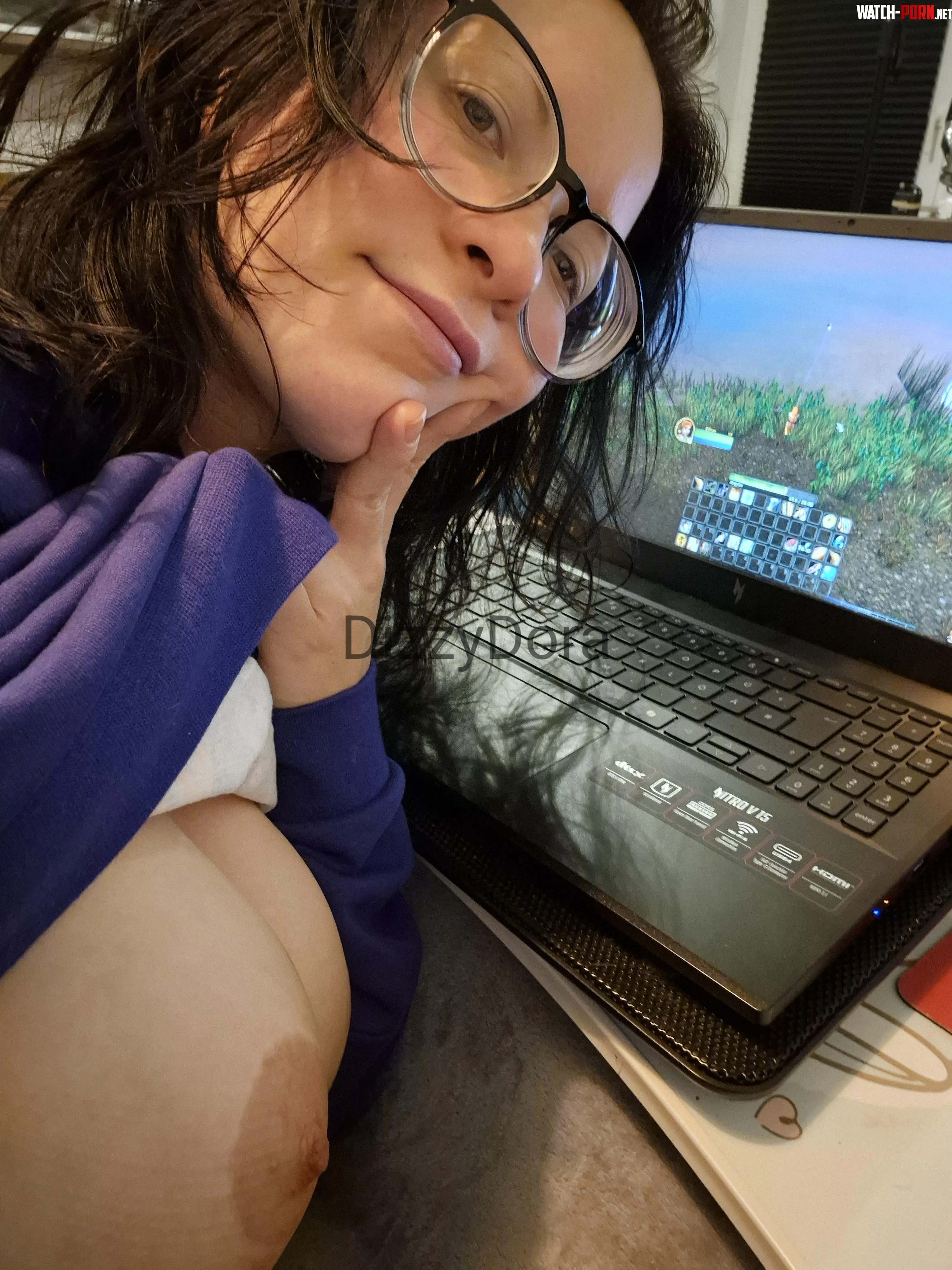 They just sneaked into the picture by DizzyDora_