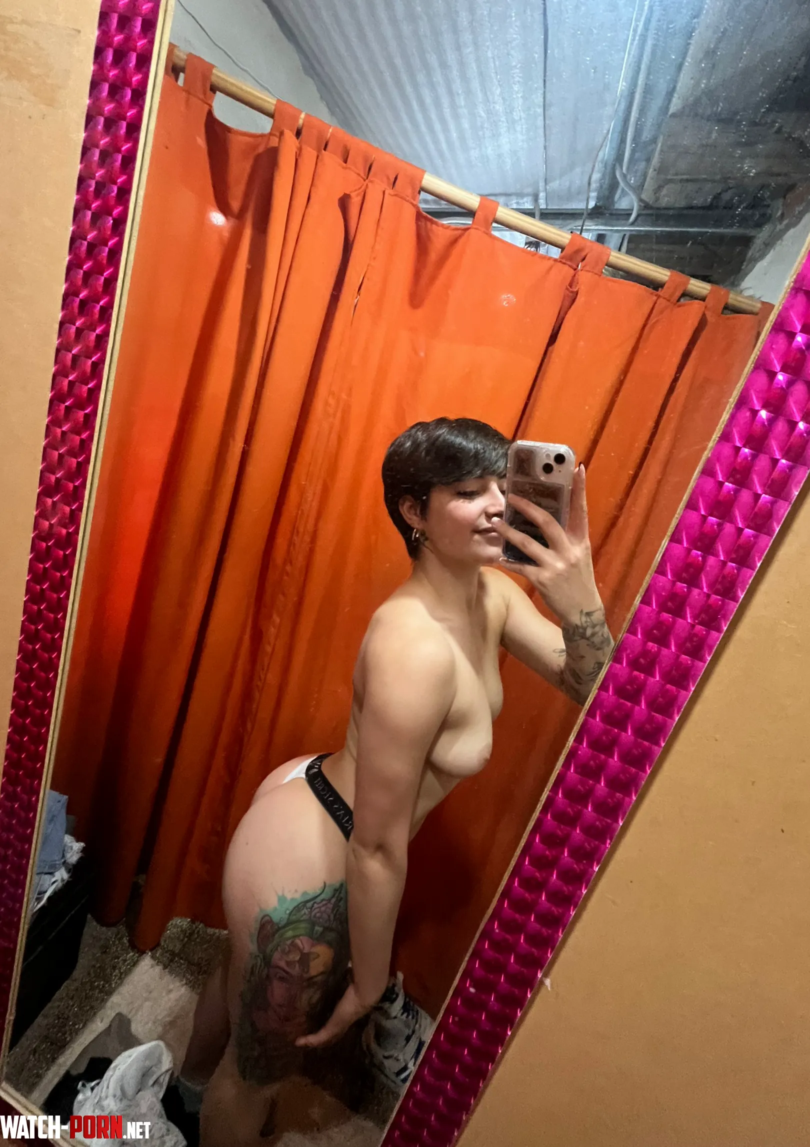 Do you like shorthair latina by Julia_Fling