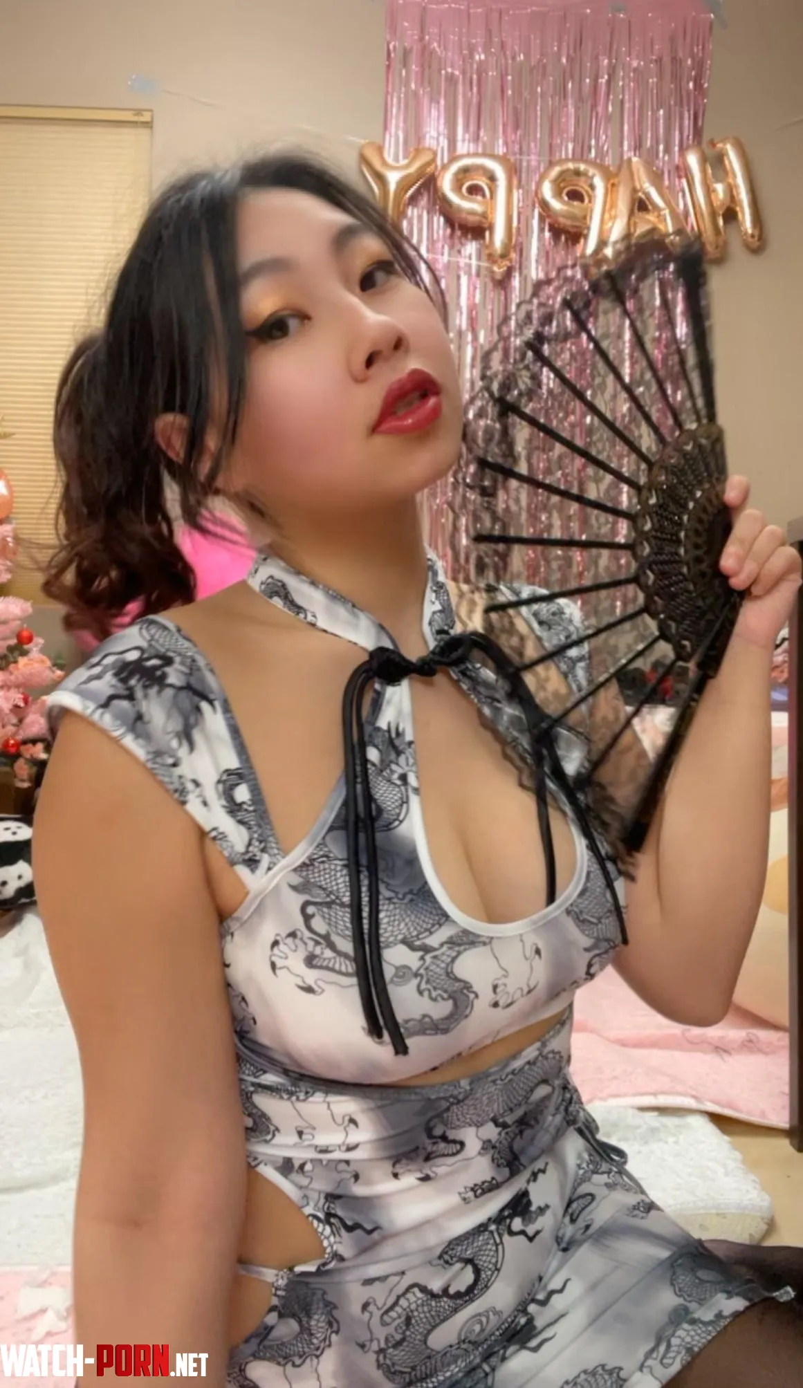 Is this a good look for me? 👉👈 by hiddenr0sex