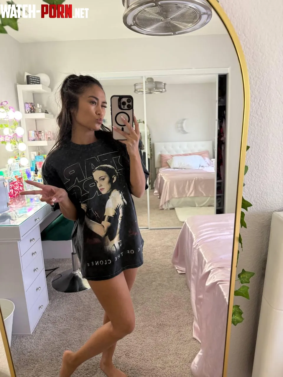 Soft confidence speaks 😏💫 by sunshineonlyxo