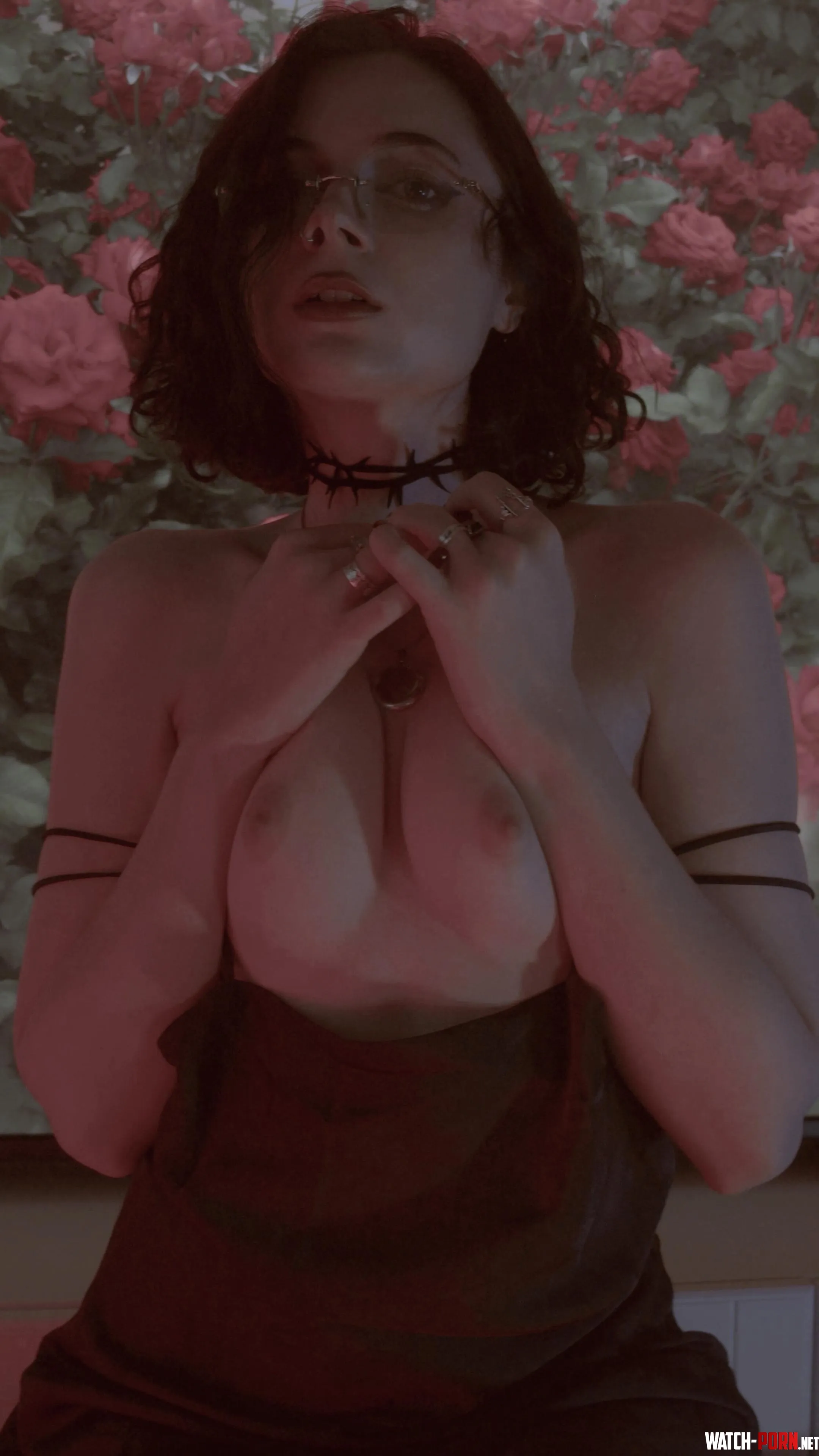 I love it when the lights dim by Miniature_Girlfriend