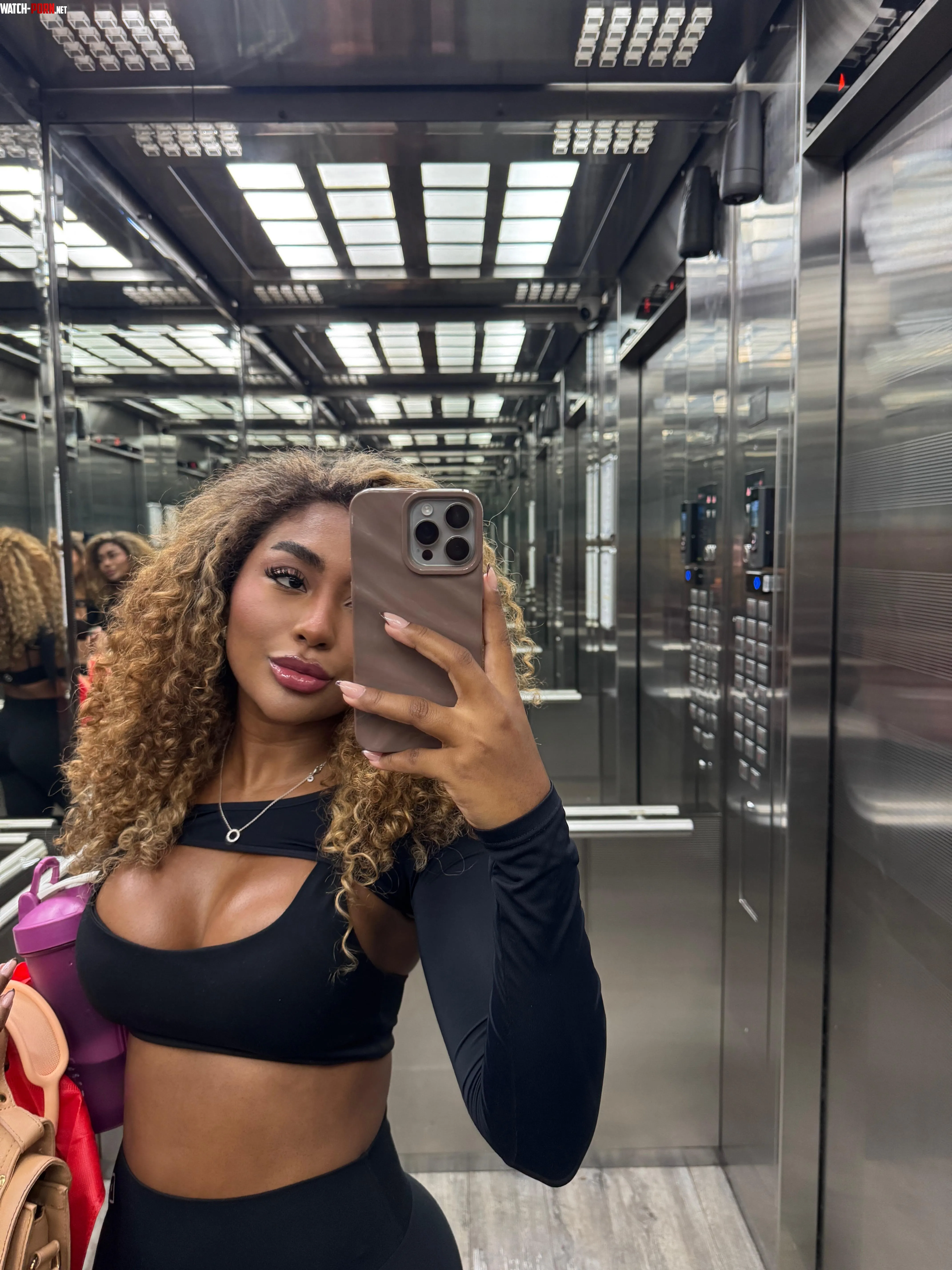 Headed to the gym, brb by xCherryFeather