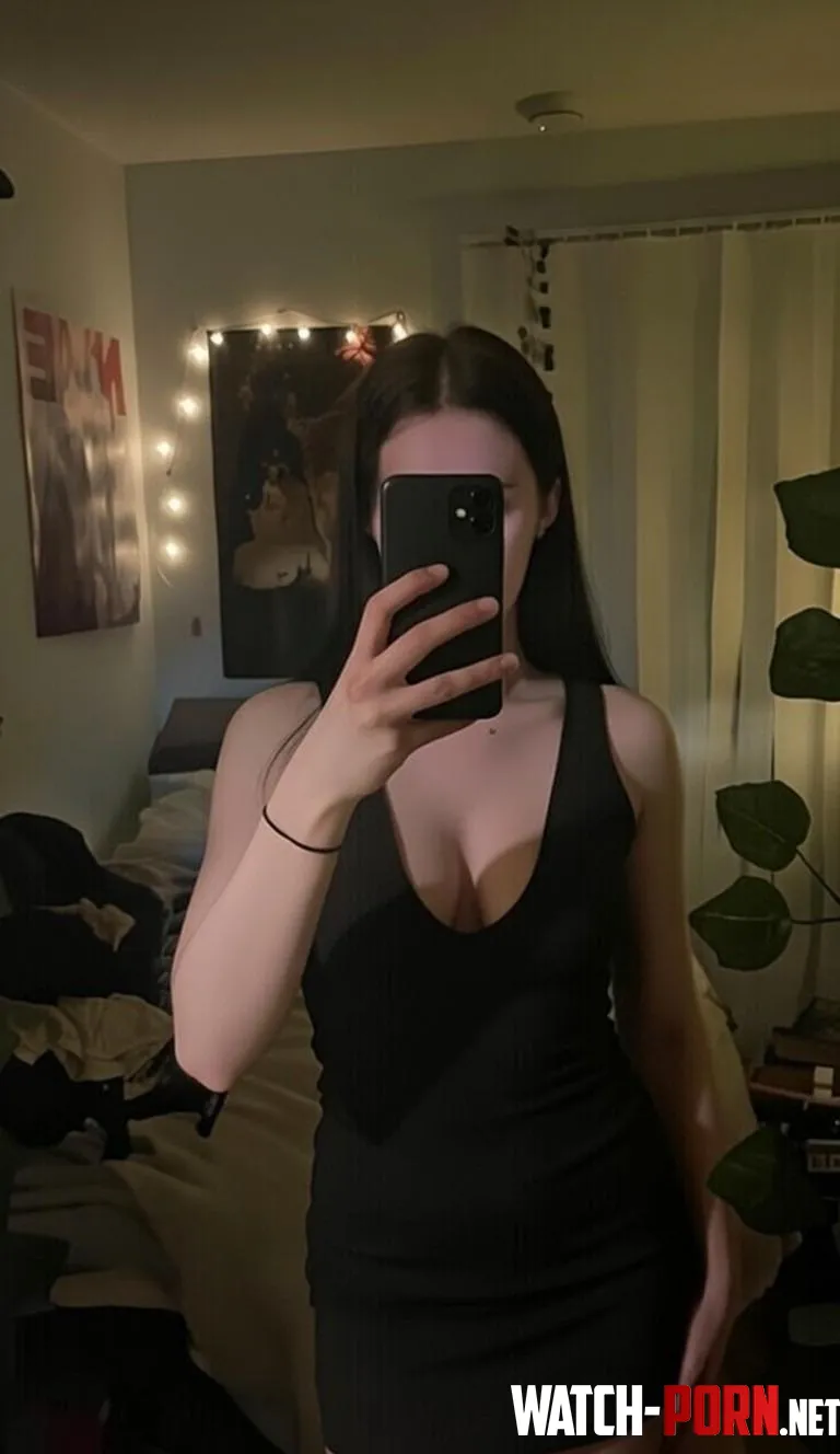 Eyes up here! by Maskedurbator