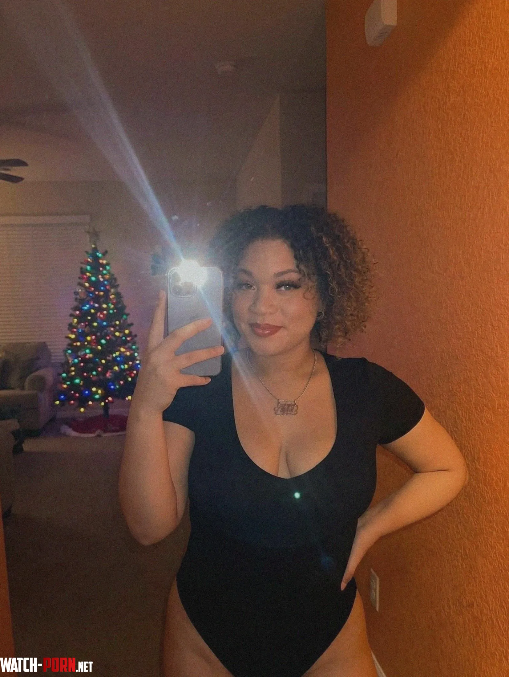 Where are the men who love lightskin pussy? by WavyAndWonderful