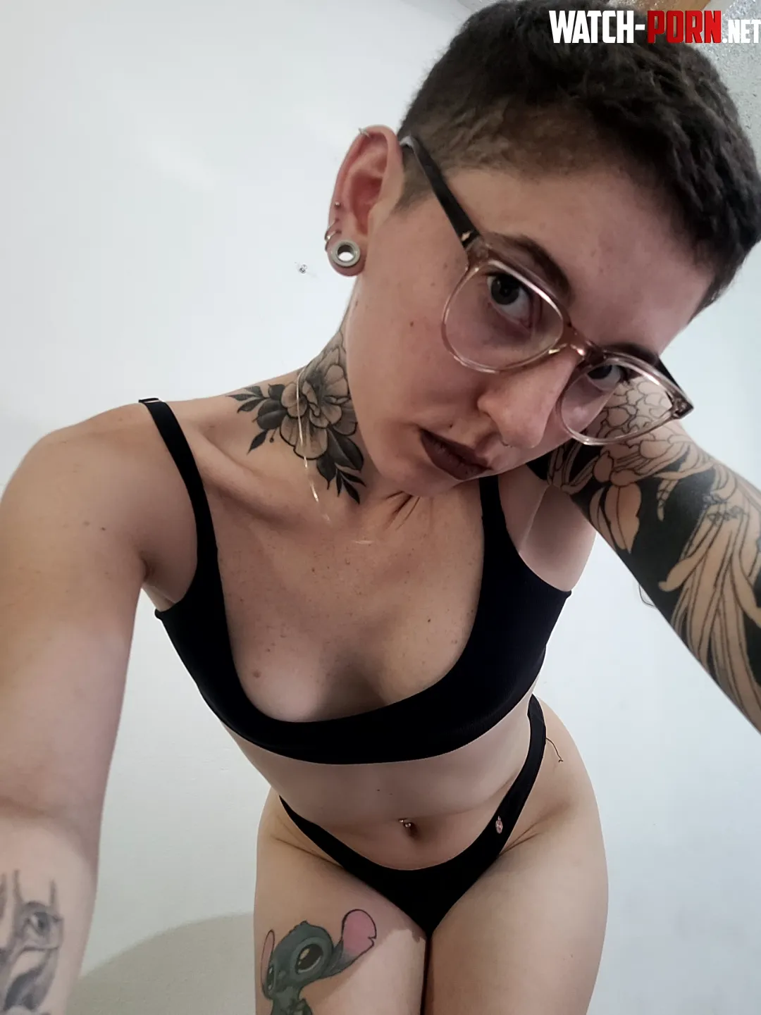 Would you look twice because of the hair? by chiquitatt