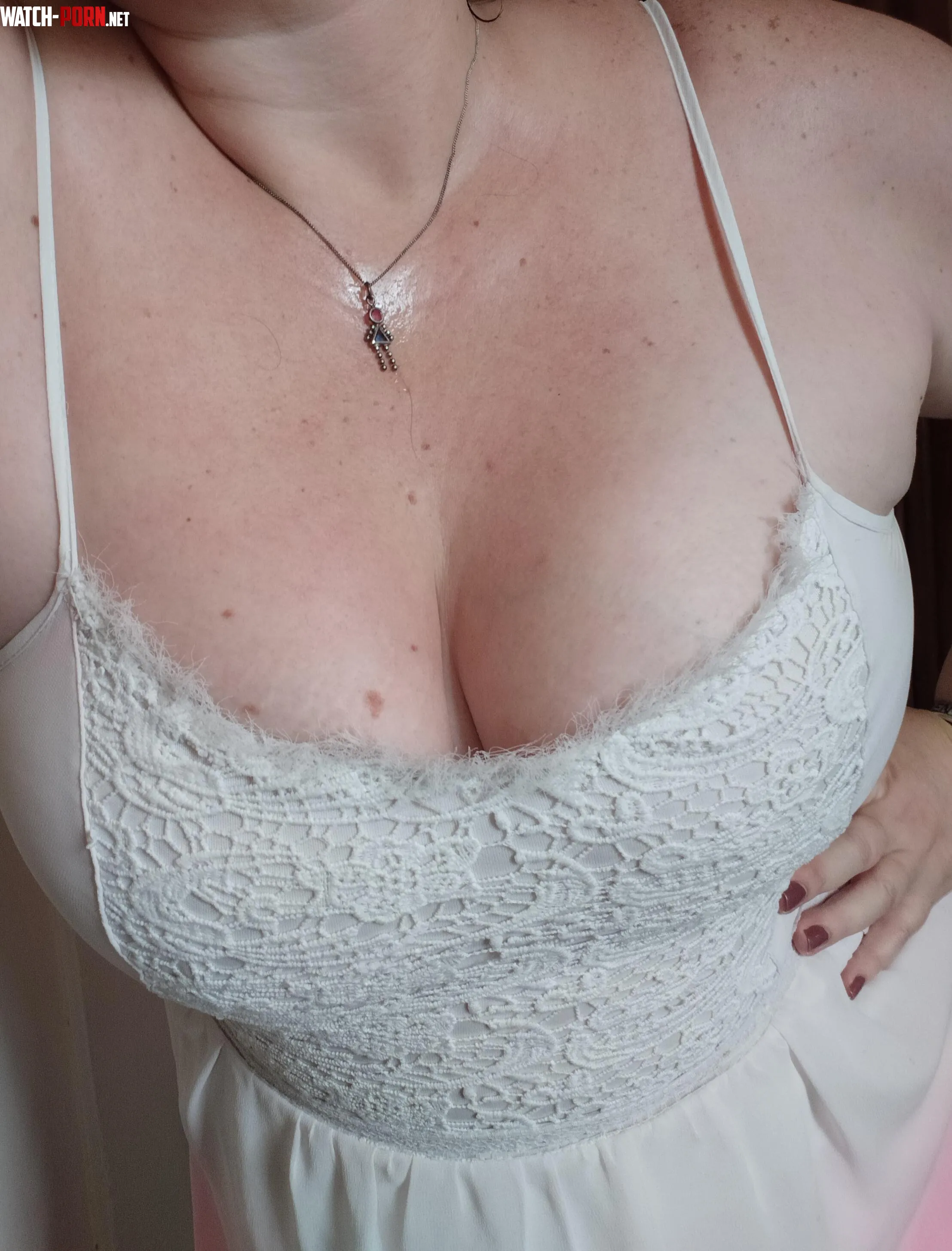 I haven't worn a bra in over a year, and I'll never go back by Rae-Swallows