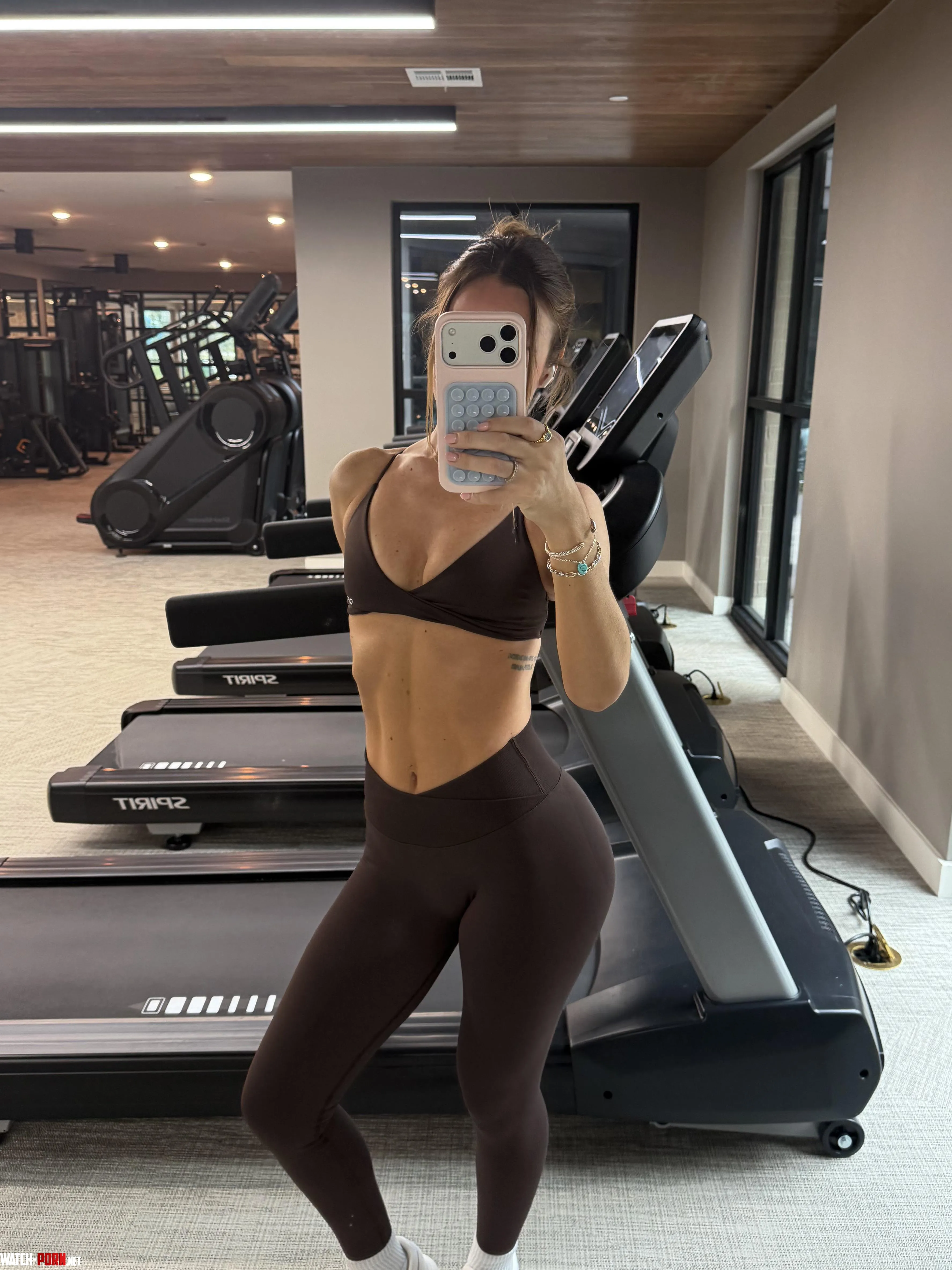 Tight enough for you? by tina_bastanchury