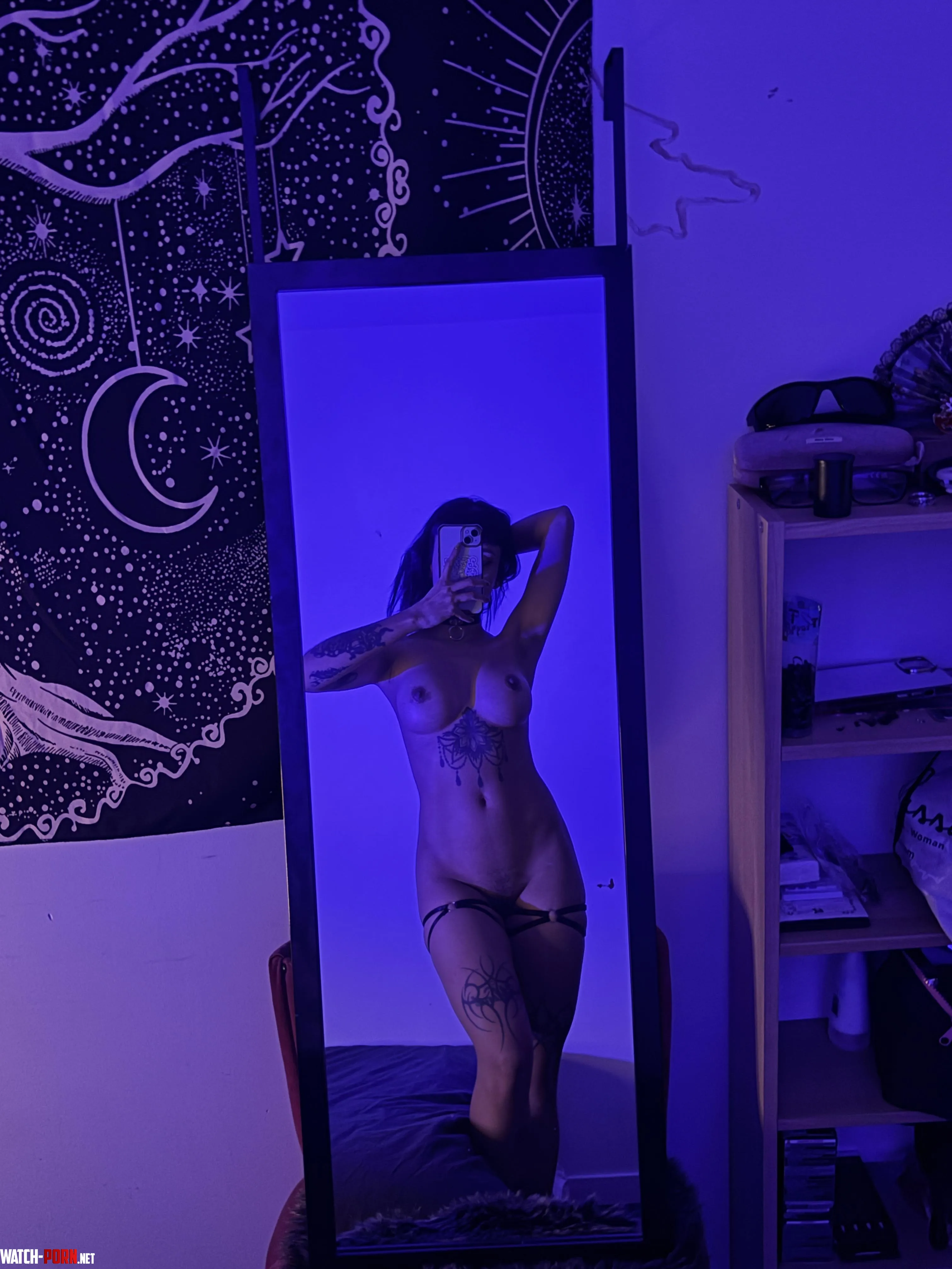 full nude mirror but all you get is my chest by m00n_soul