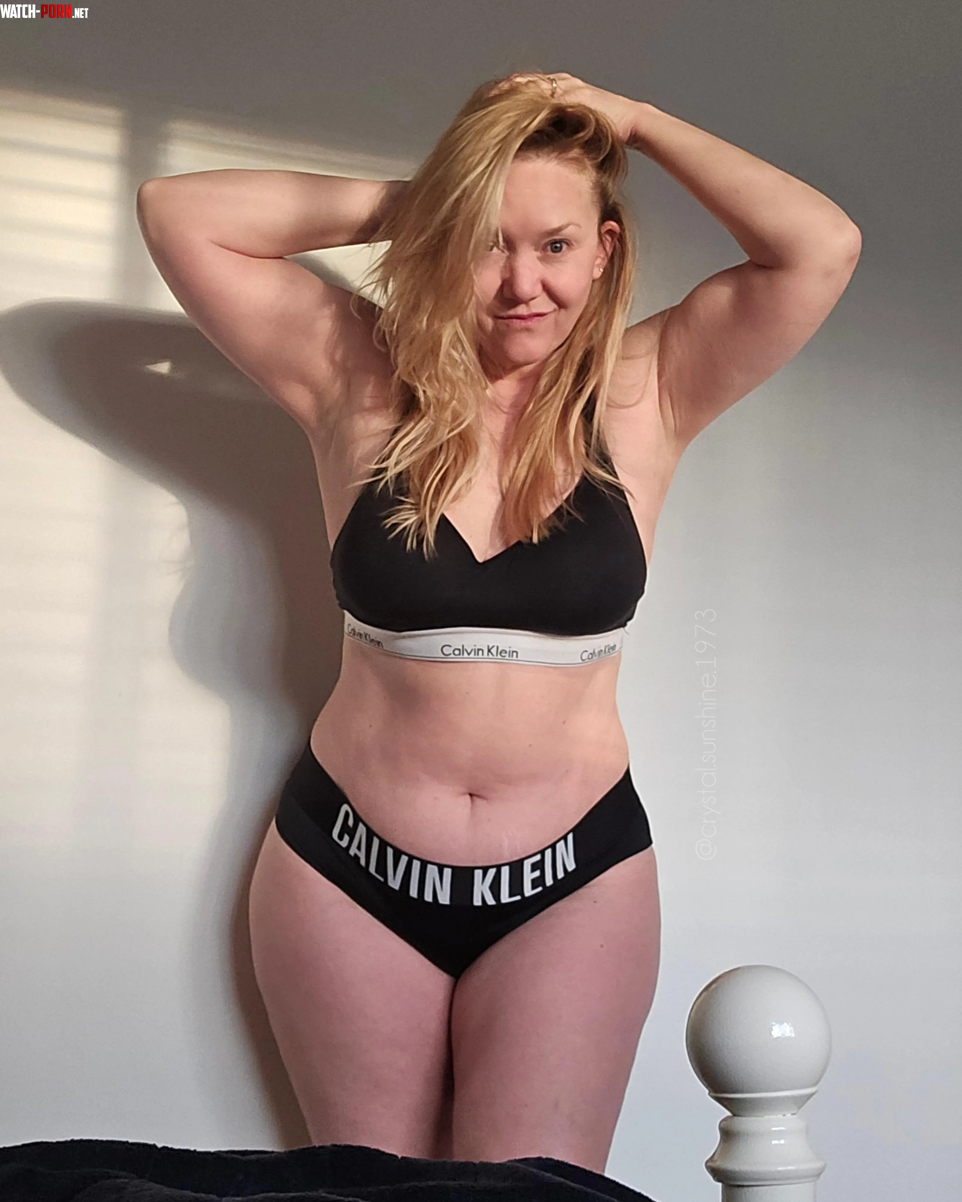 Milfs! For when experience matters [F52] by Crystal_Sunshine_