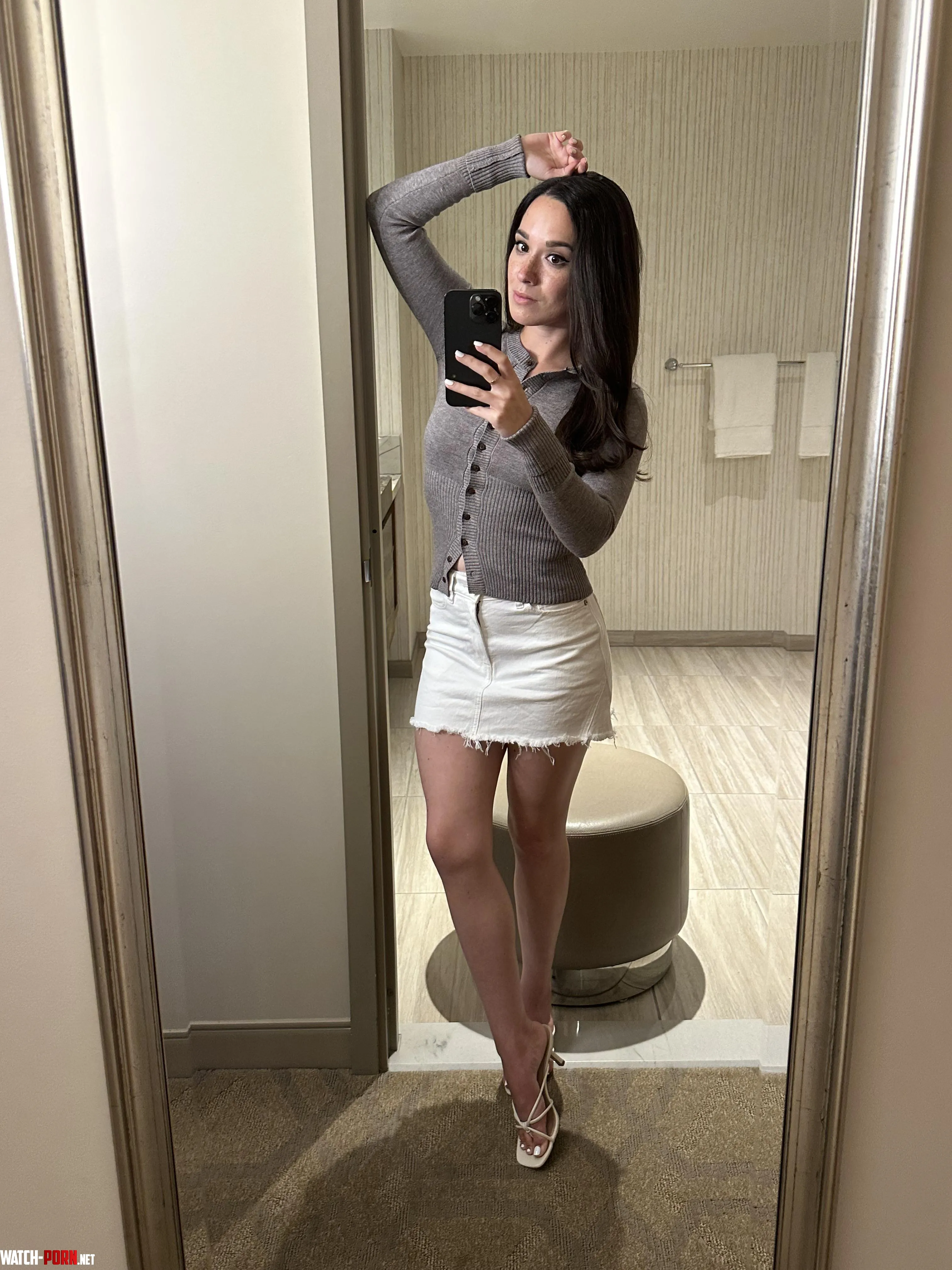 It’s raining today. Listening to the rain is so relaxing. by AlanaAraya