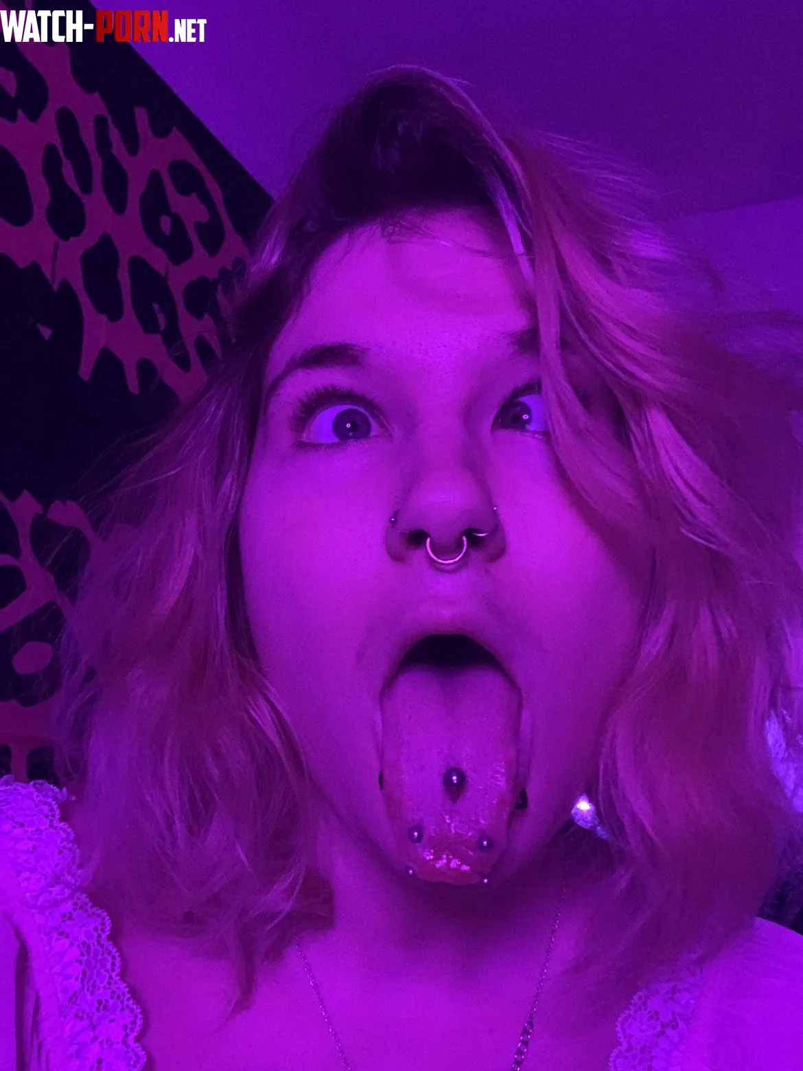 Slap it on my face by sinning_angel6