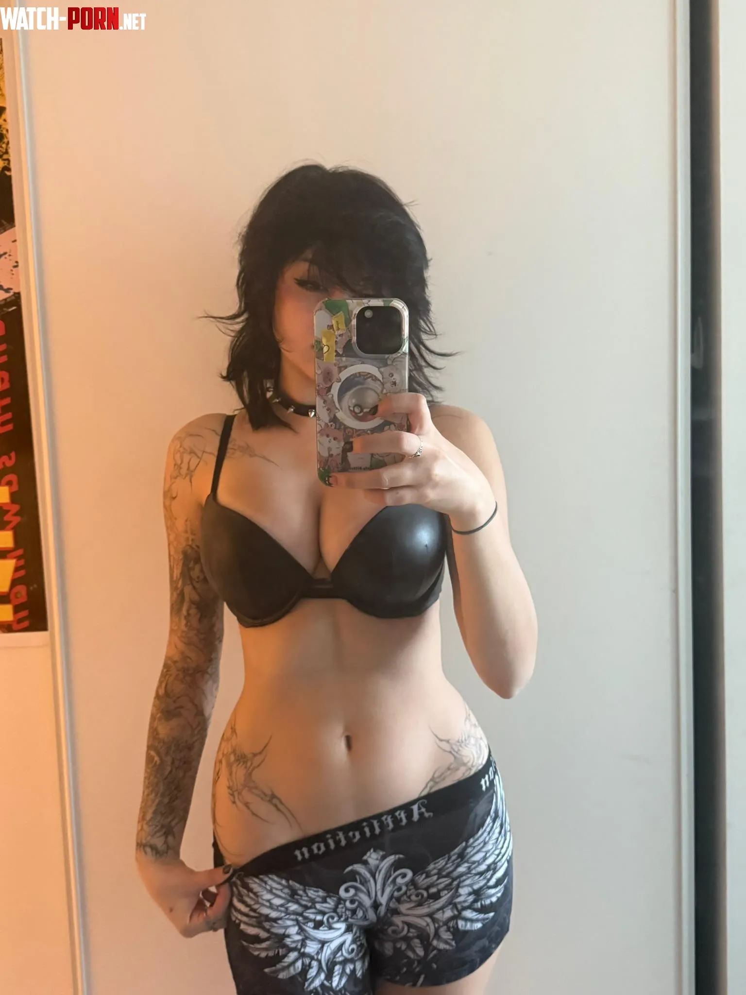 is it bad that i wanna be defiled? by Julzzzesss