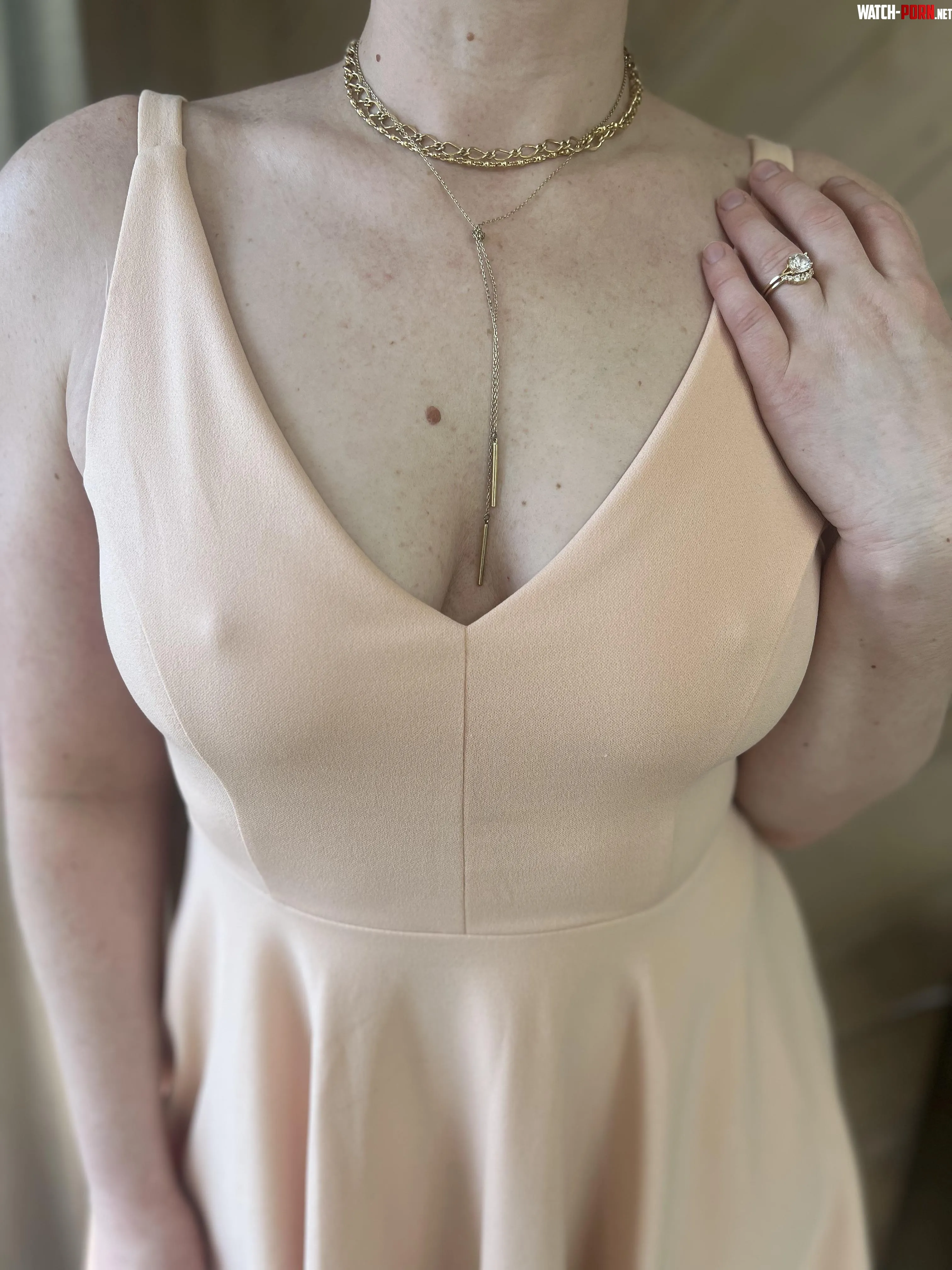 Everyone always says I should wear a bra. I disagree. by RosiBottem