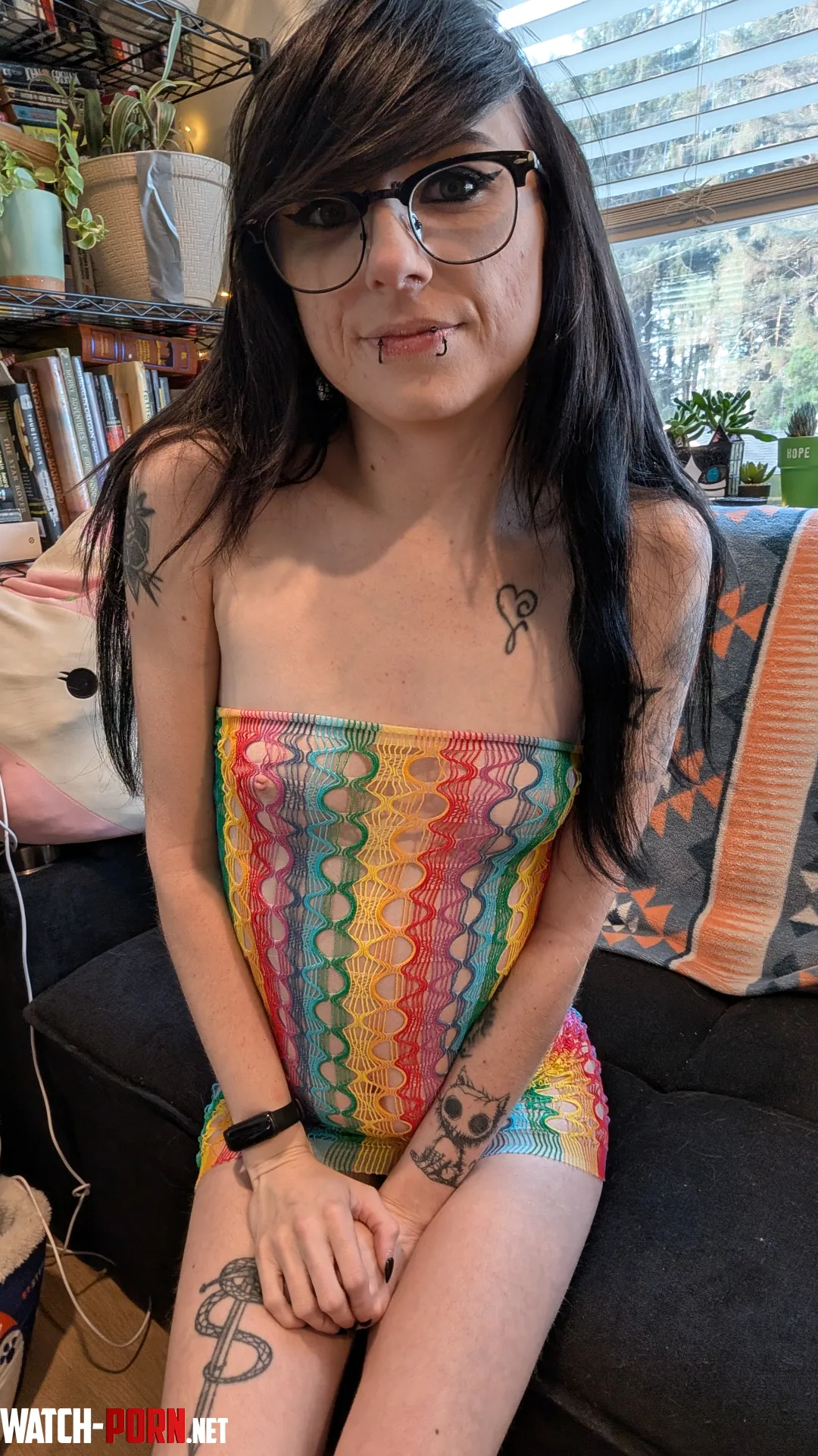 Going live at noon today, lets hang out by tarotgirl555