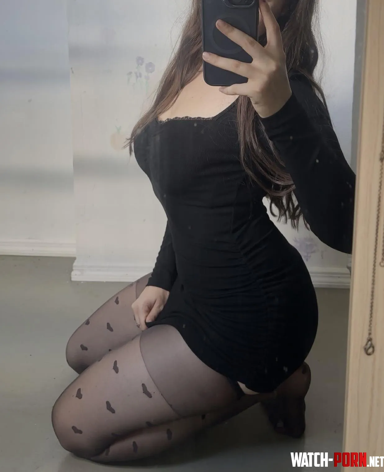 Where can I sit? by JunoTheJuiciest