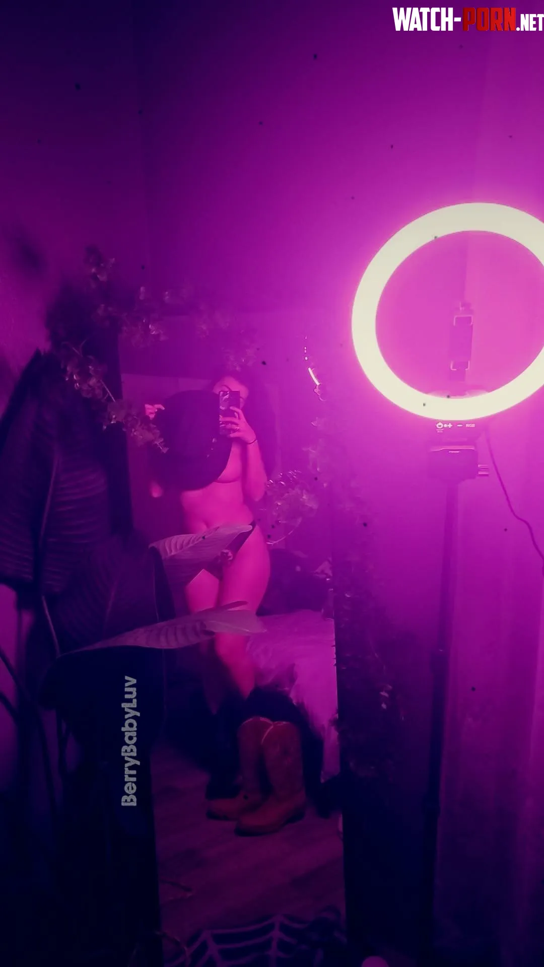 Will you show me how to ride, cowboy? by BerryBabyLuv