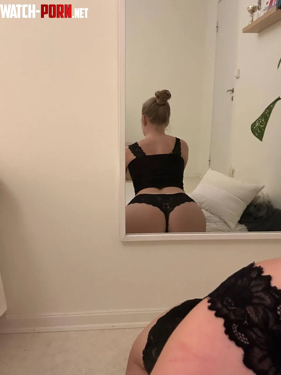 Behöver en man som kan ta min oskuld snälla🥺 by Remarkable-Leek2921