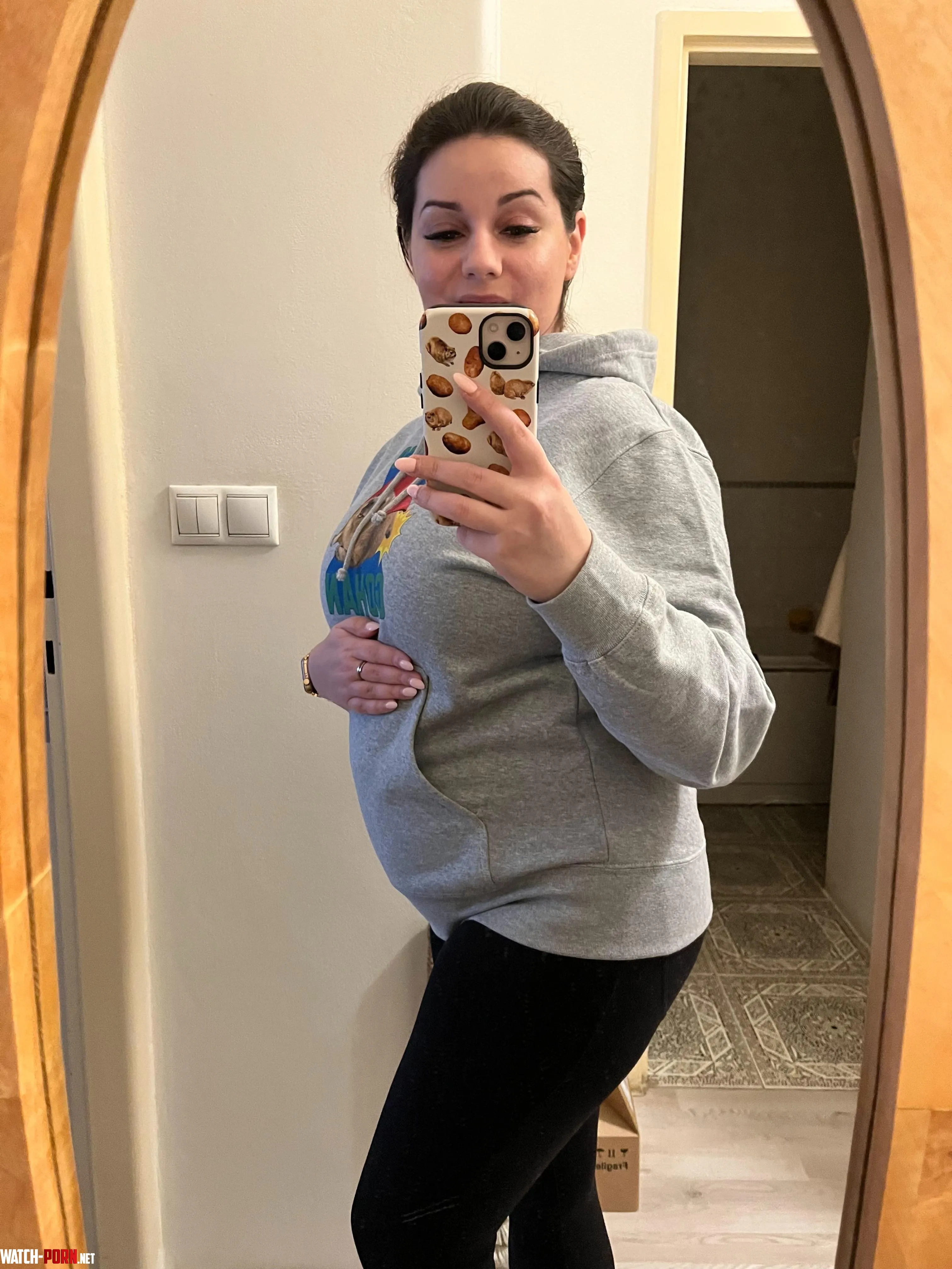 Muhehe have my belly pouch back 😋🐷 by HellysBigFatStash