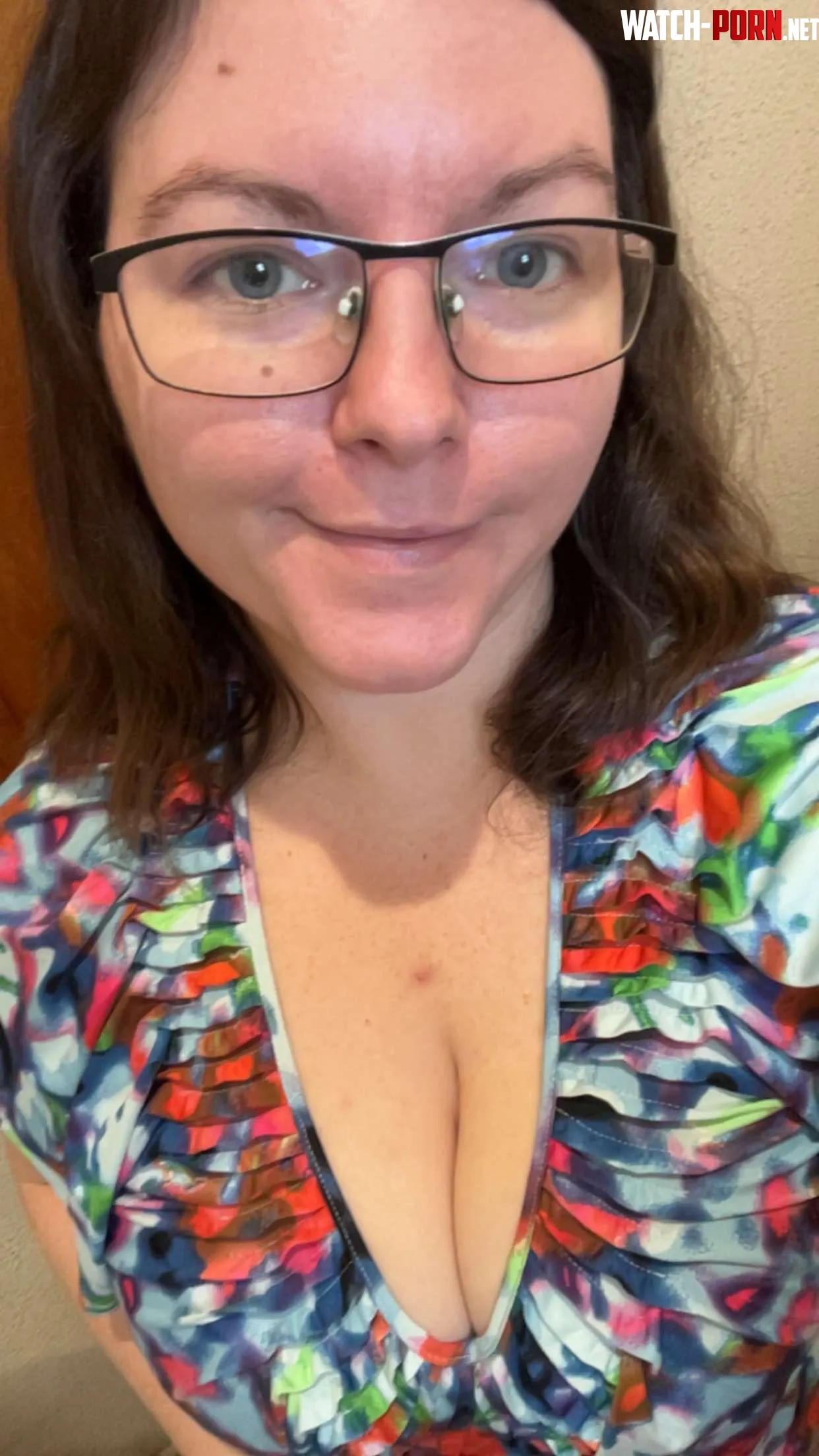 distracting in the workplace by bigwhorewife