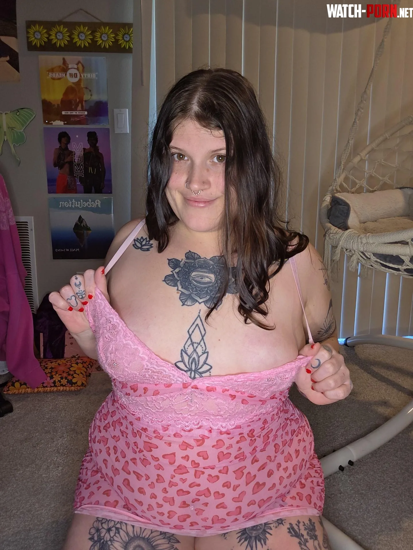 Curves galore by cannakweeen