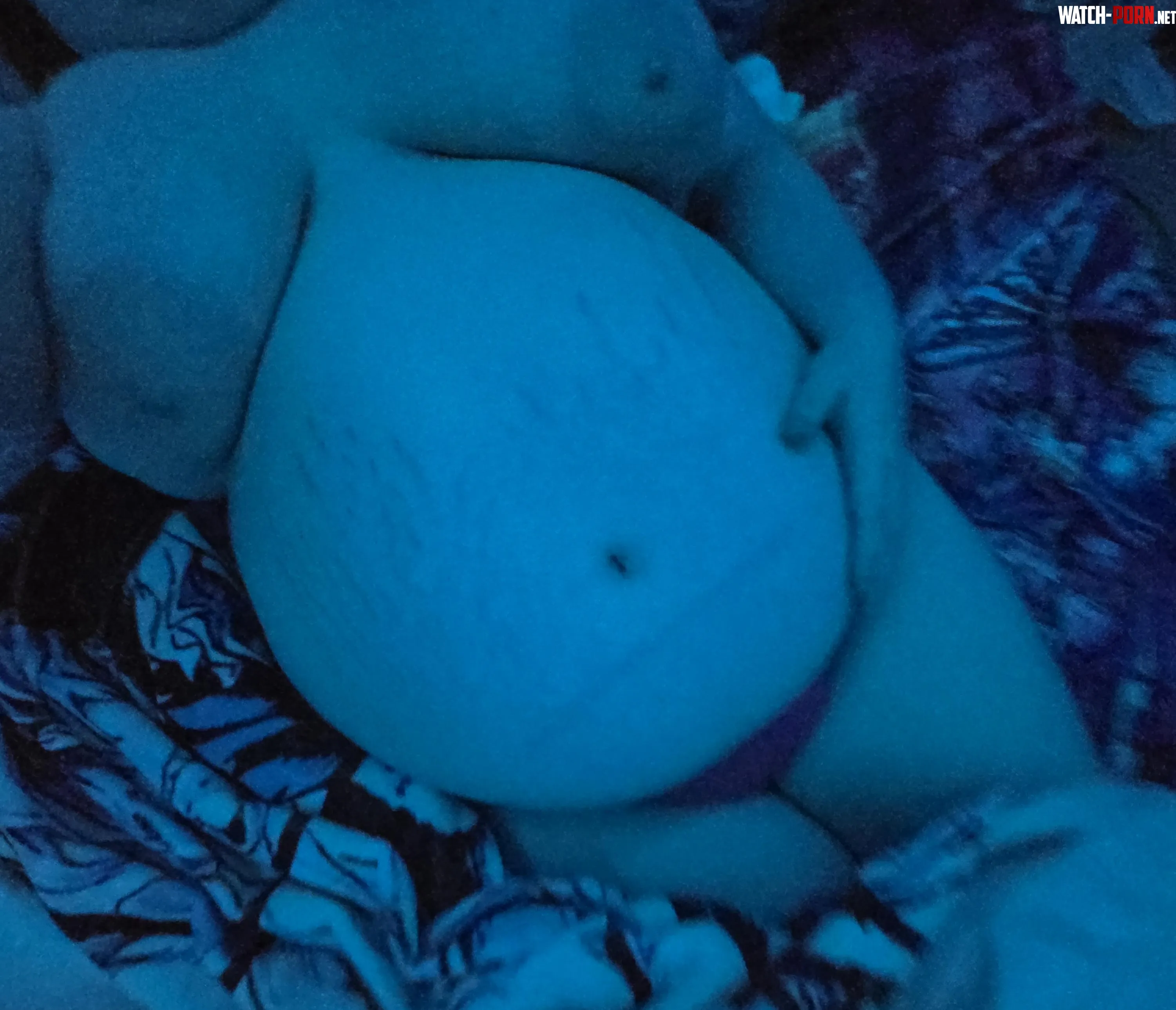 Who wants to make me even bigger 🥴 🐮 by Regular_Olive_2657