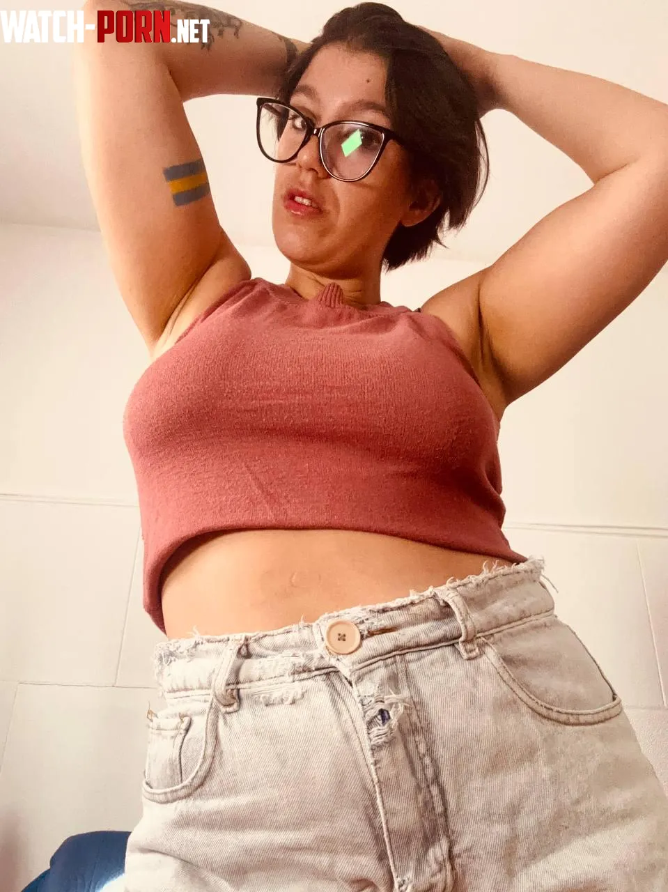 Confidence sits high and unapologetic. by Inesitaax