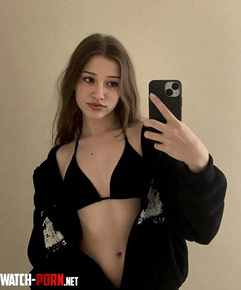 bored and alone, messages welcome by Individual-Tax-2334