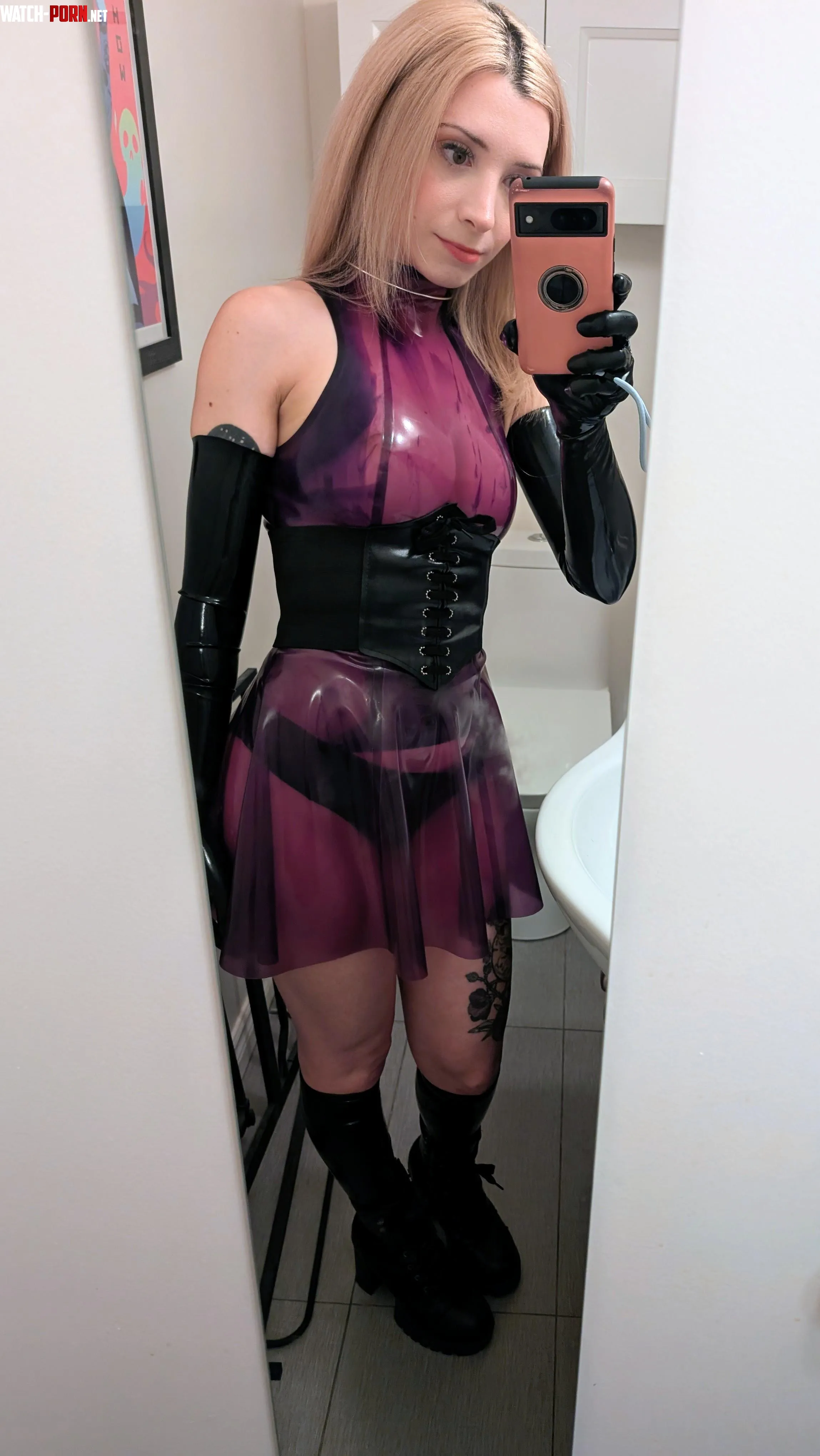 [F] Latex look for a kinky latex rave (rip my circulation that night) by cherry-mona