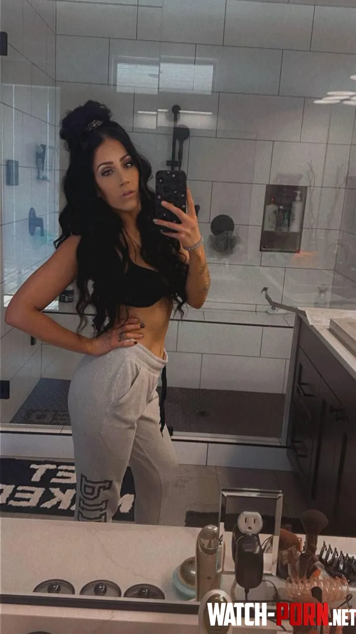 new crop top!! by ChloeJadeOnly