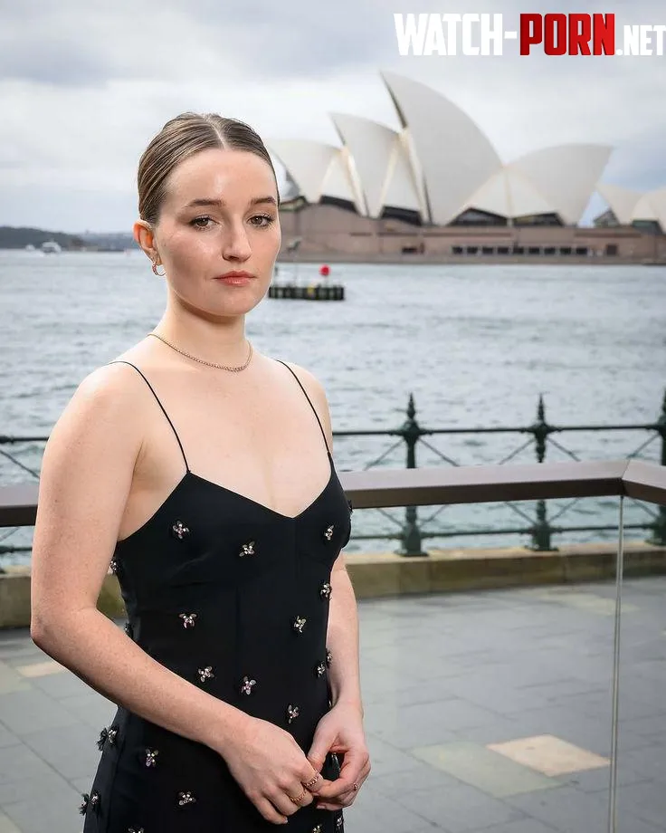 Kaitlyn Dever by Internal_Board5420