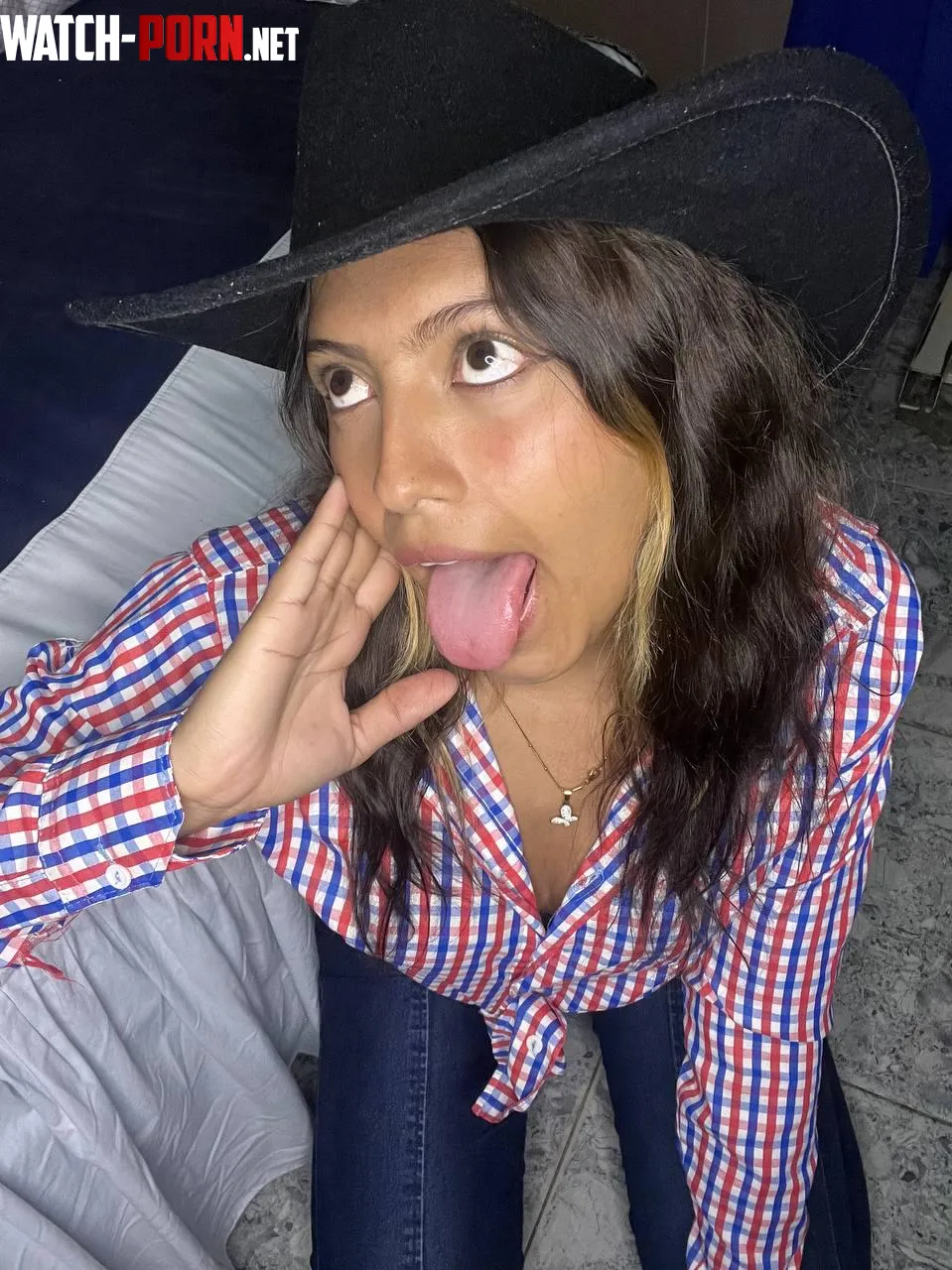 My eyes look so cute when I do the ahegao by alessandra285