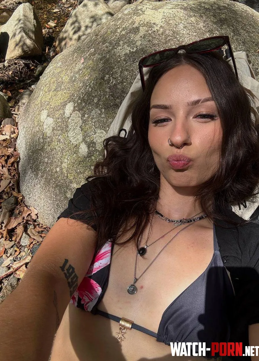 What would you do to fix this pout? by mochacaramela