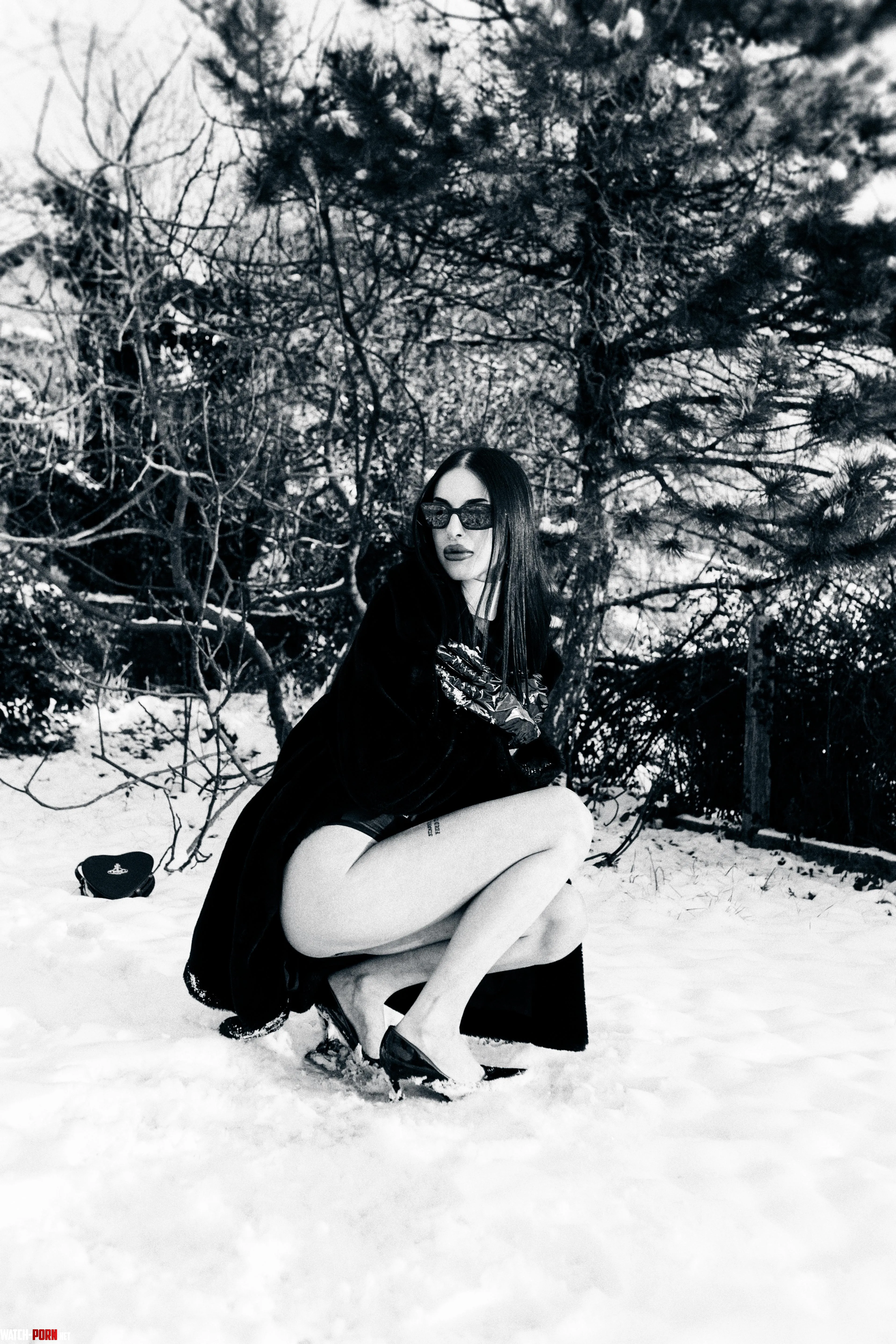 🥶🥶 me photographed by Dark Indigo by DarkMuseGlo