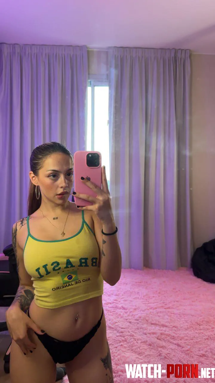 I love this top by Hot_Bad_626