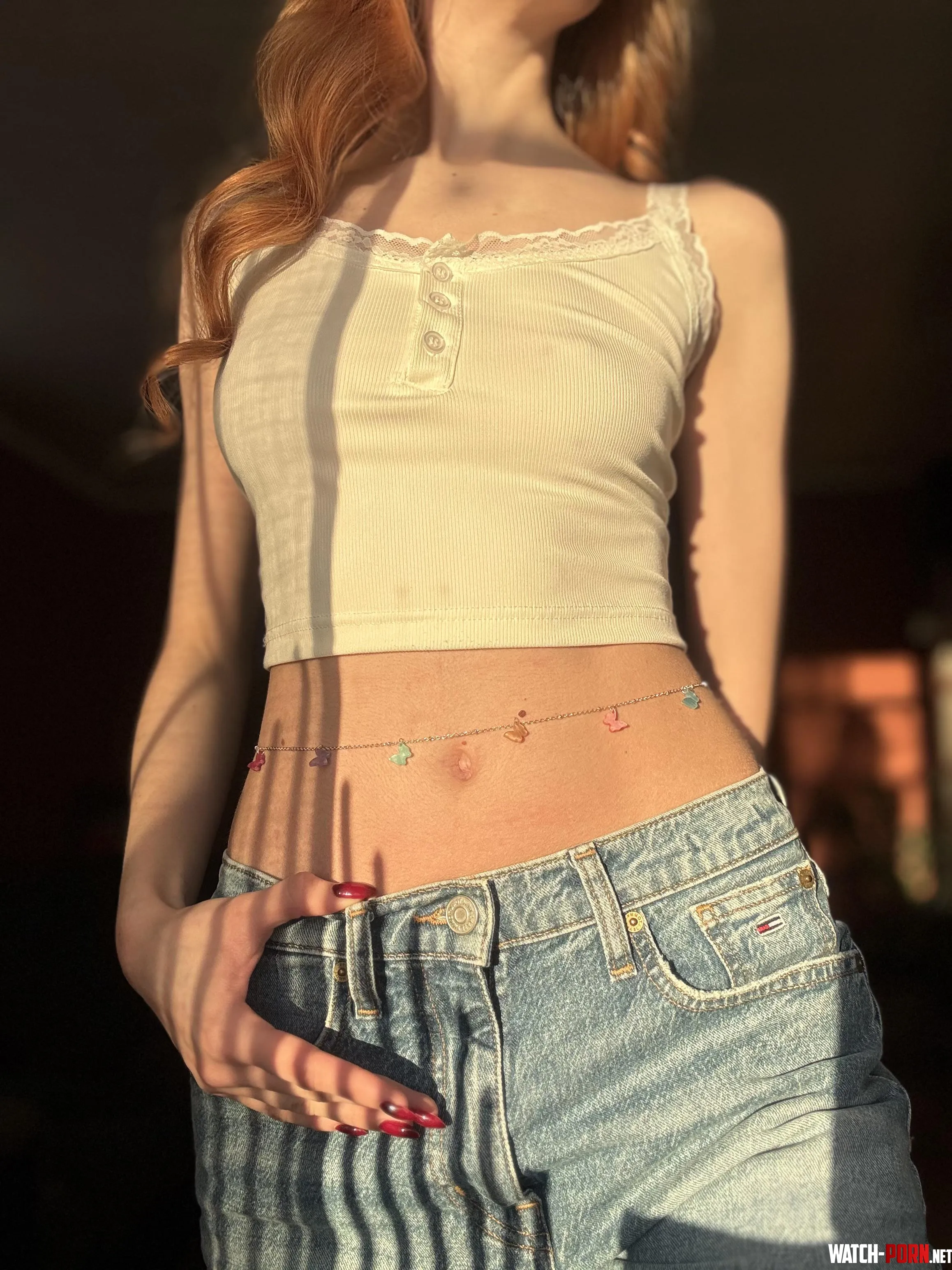 I can feel your stare by long-legzzz