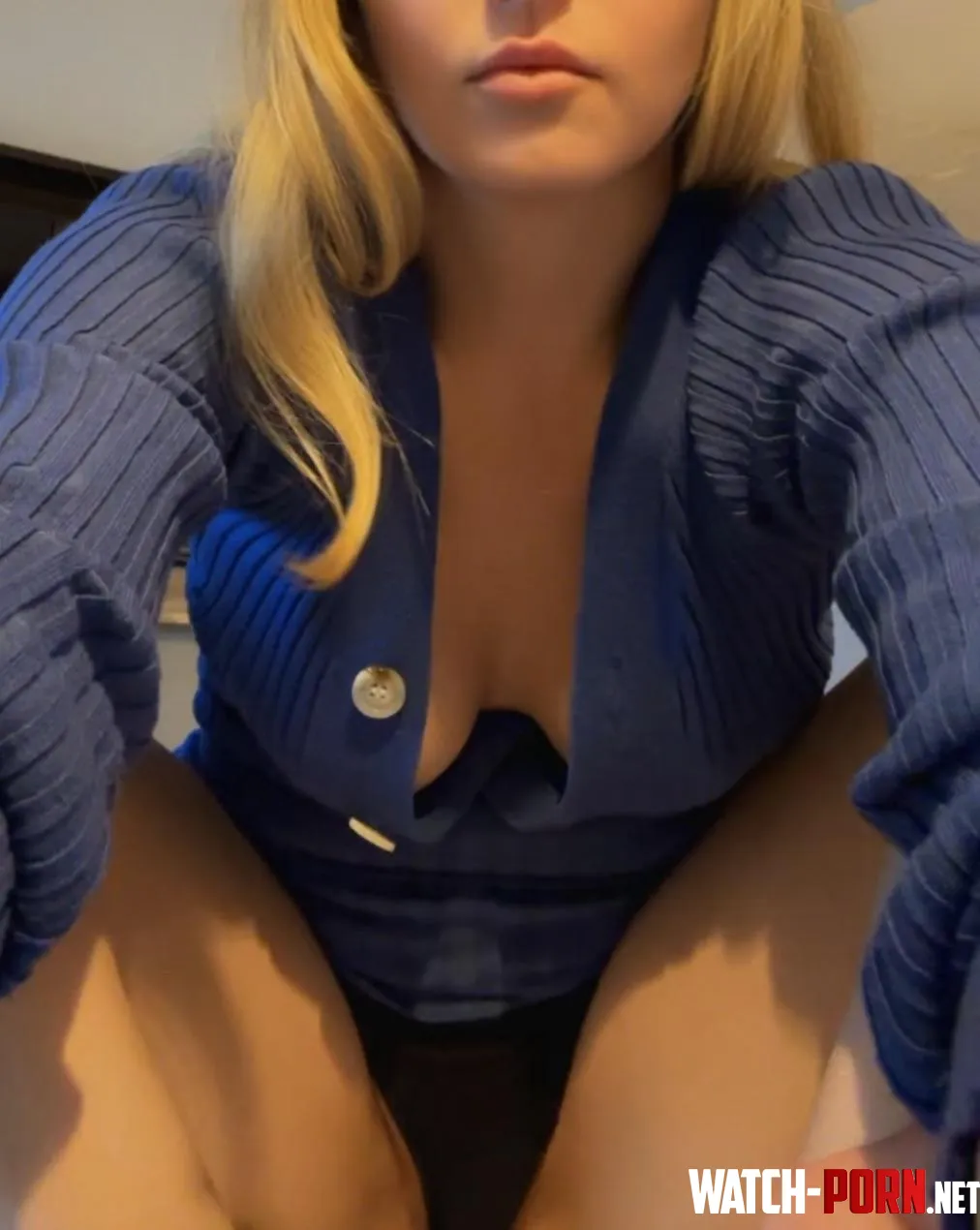 Chillin in my hotel room, wyd? by allie_opal_erotica