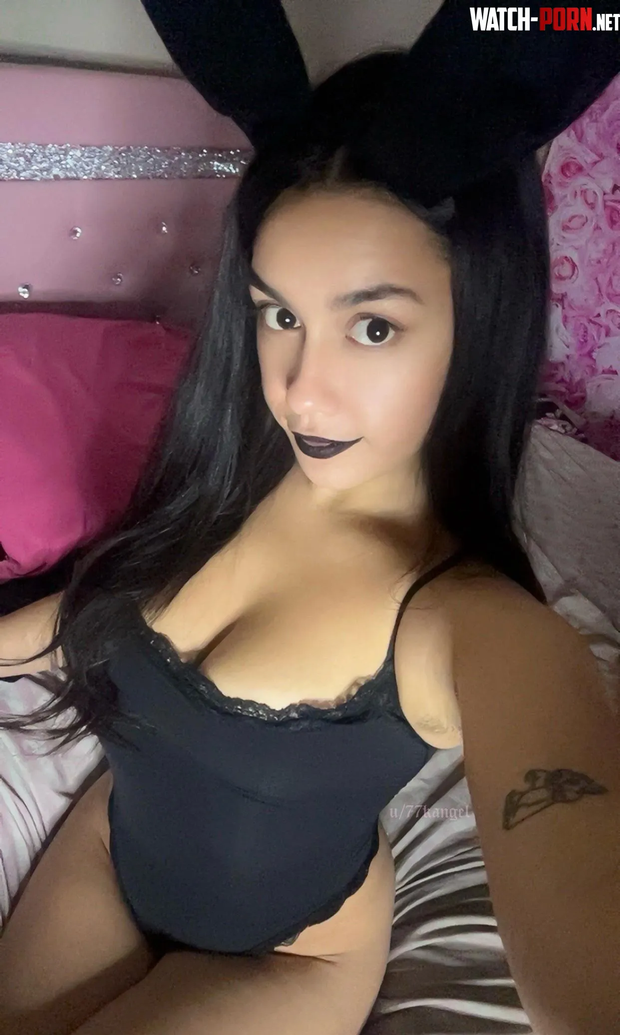 cleavage & black lipstick 🖤 by 77kangel