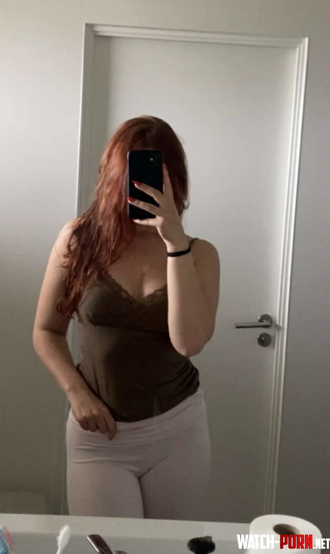 är jag lite för knubbig eller fin ändå?😌 by Alarming-Girl-69