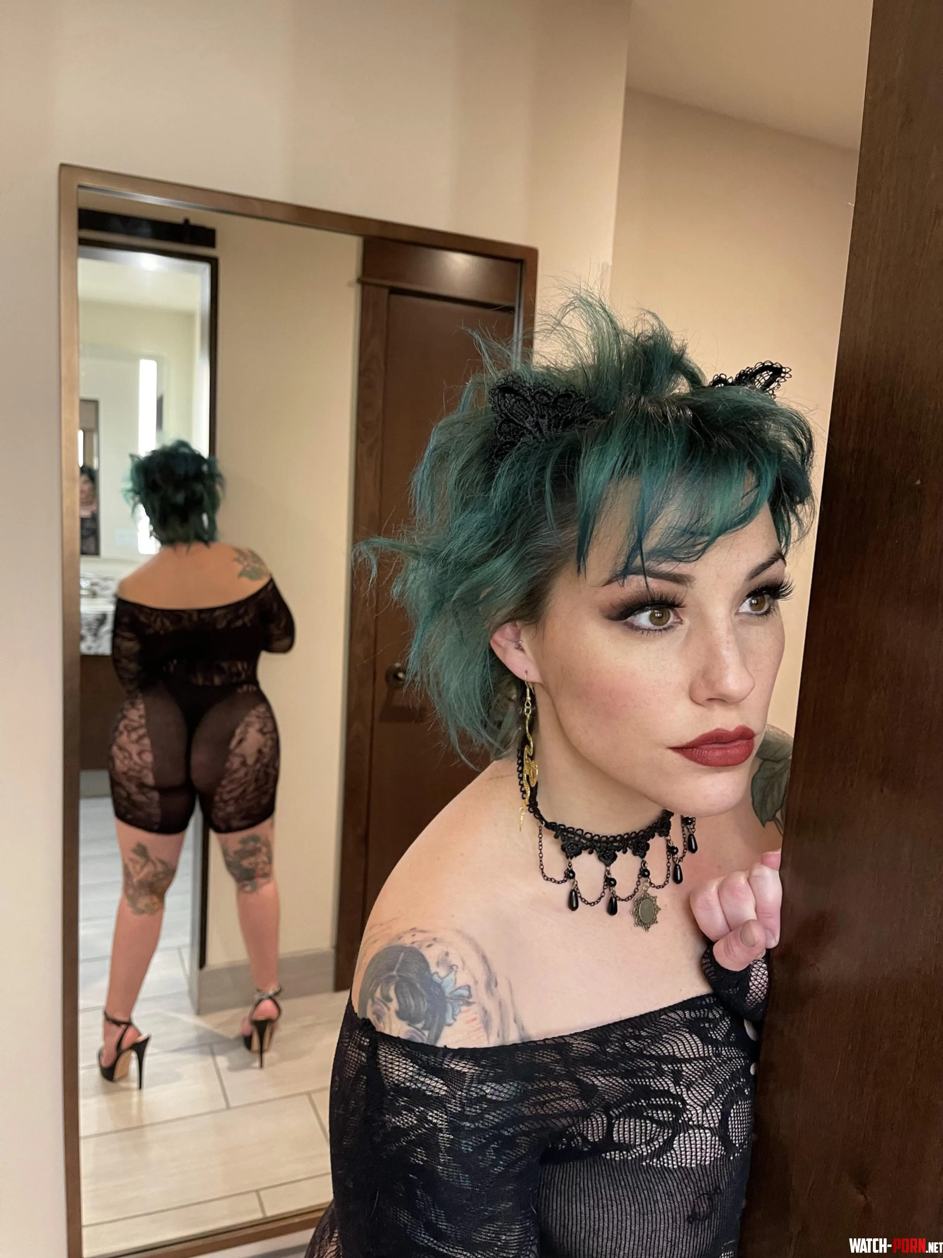 Short hair don’t care by MidnightPawg28