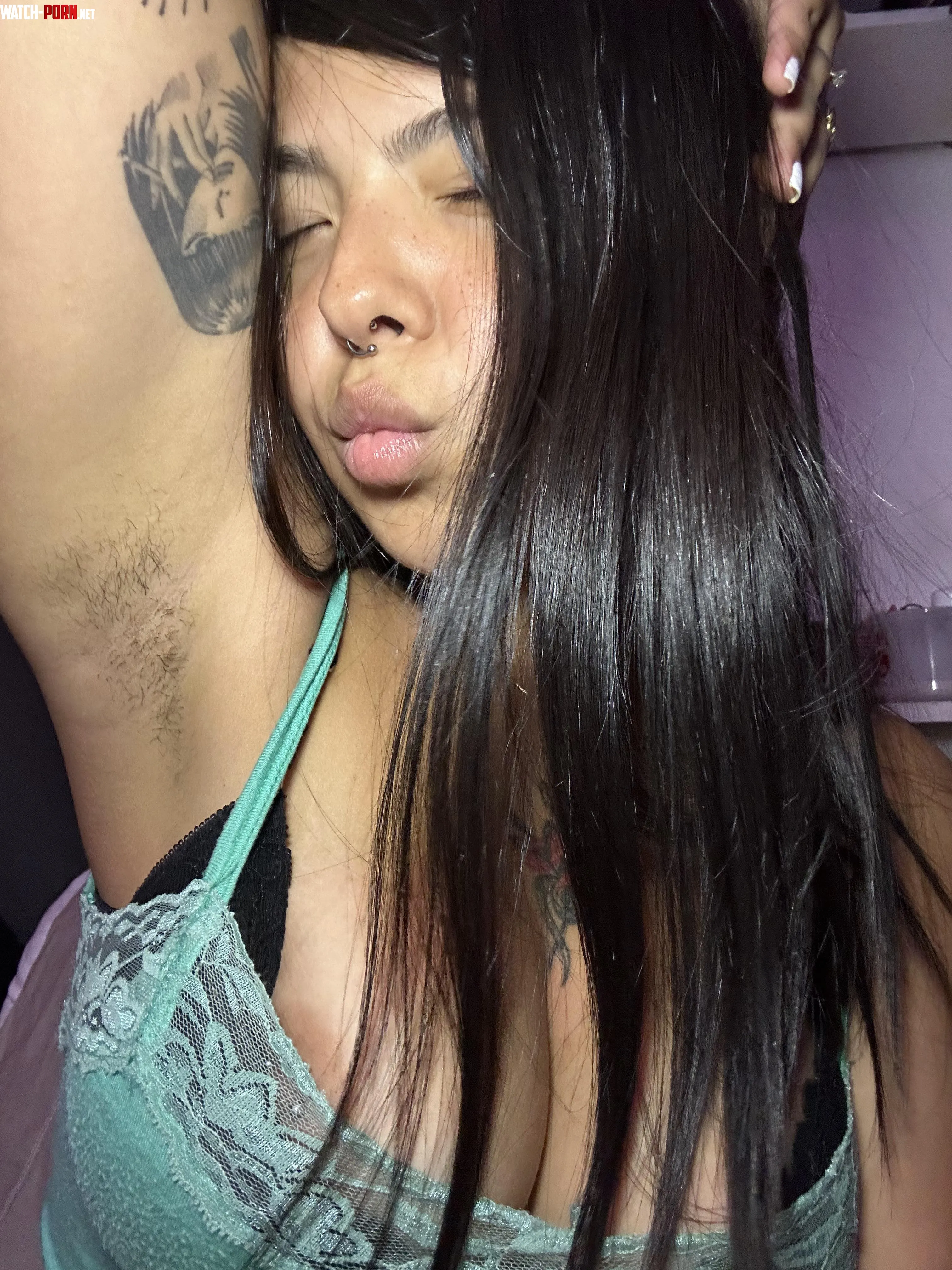 i’m not wearing deodorant right now, my natural scent is so delicious by notmoreloverr