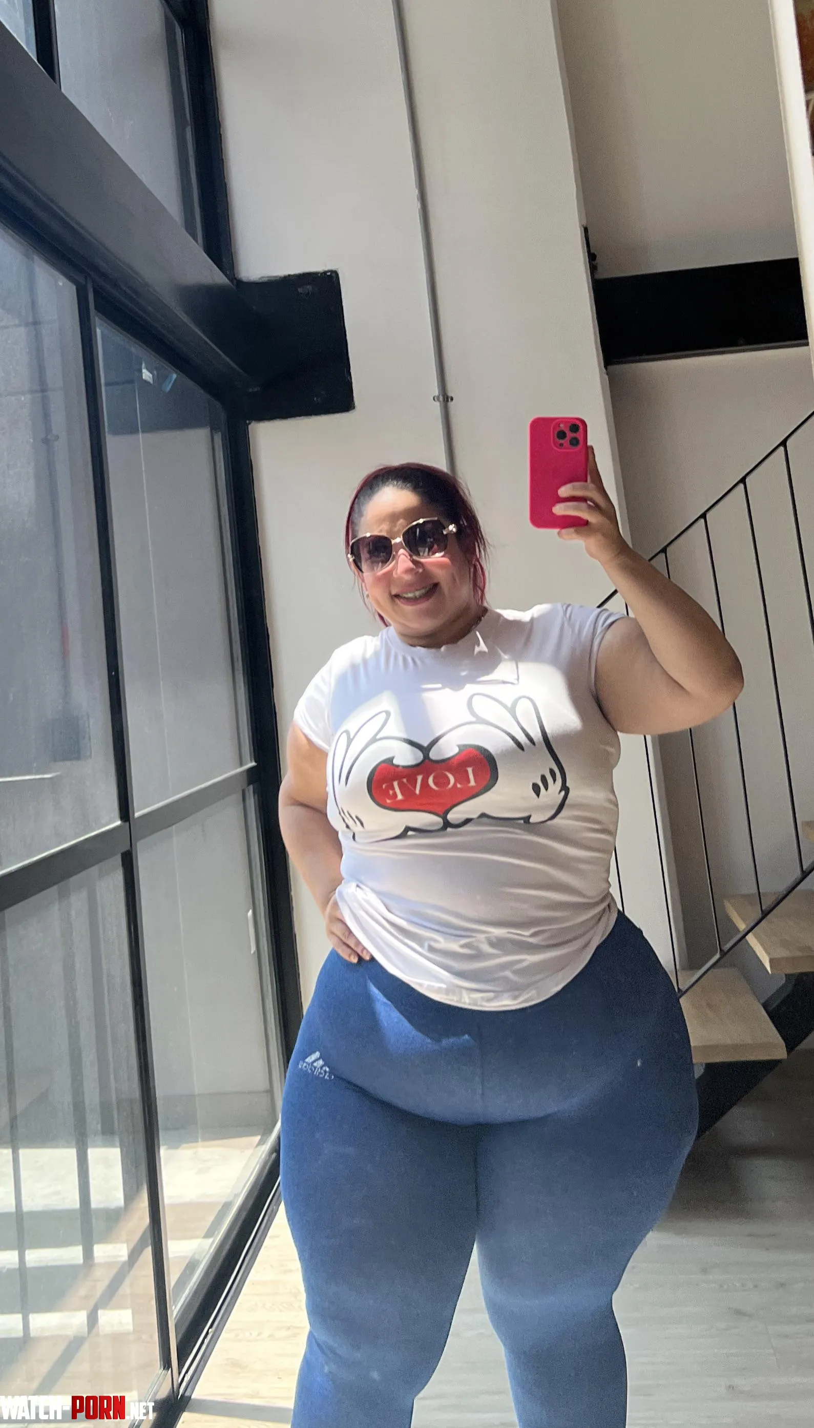 Does this look confident rather than posed?😎🤭 by lolapop_bbw_pear