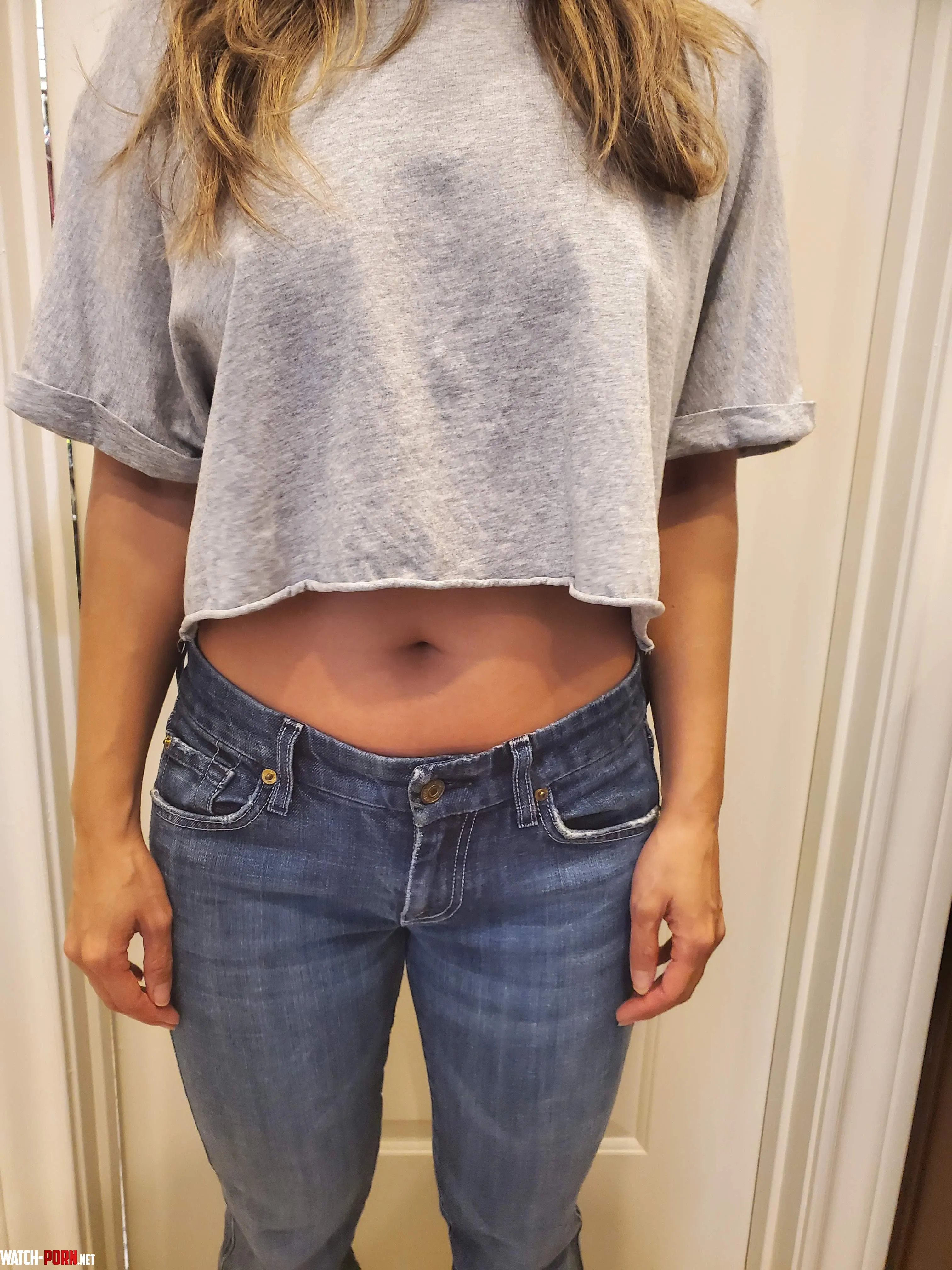 I never tire of wearing crop tops even when its cold by queen-elektra